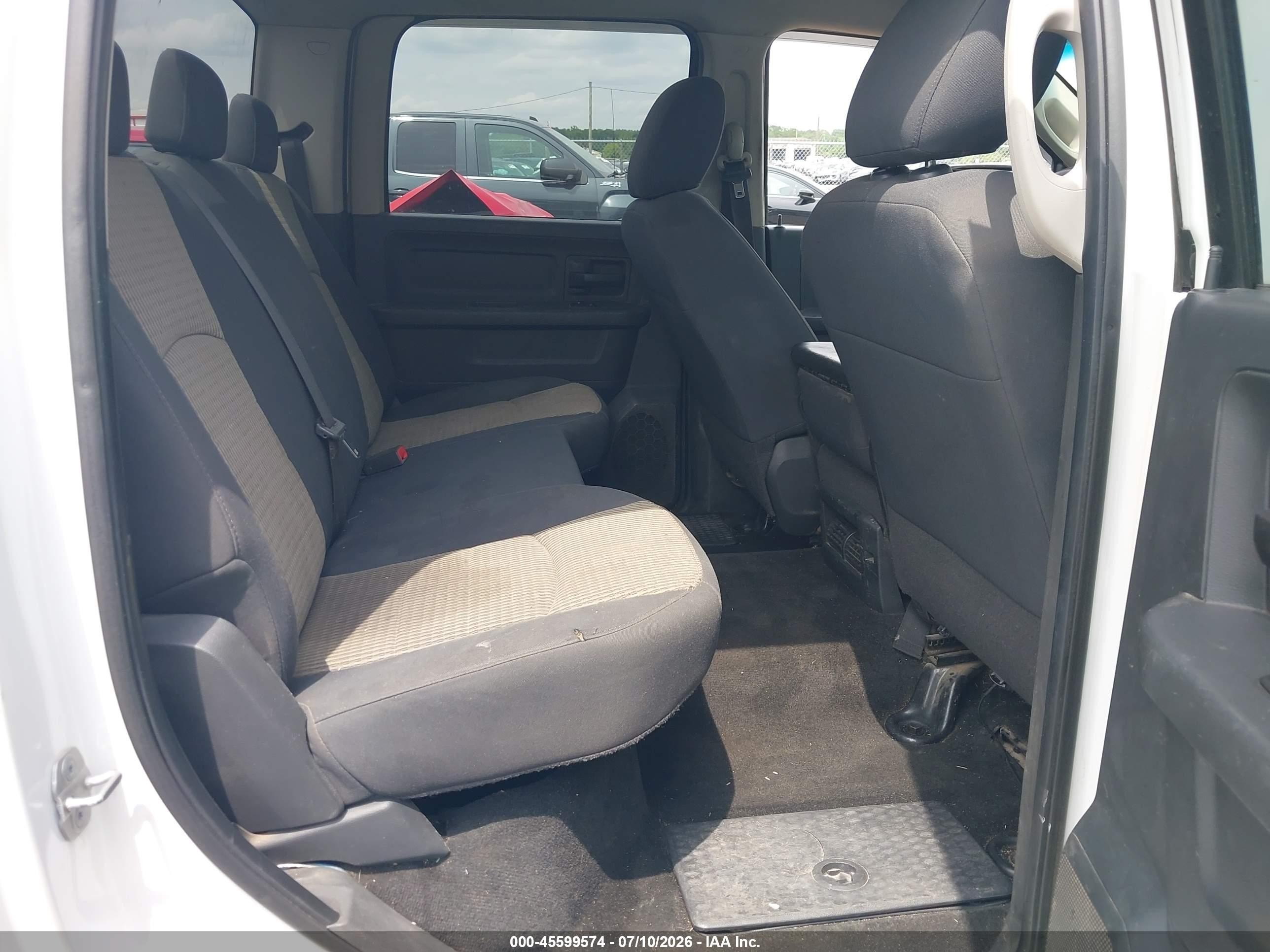 2010 Dodge Ram 1500 St White vin: 1D7RB1CP6AS156040
