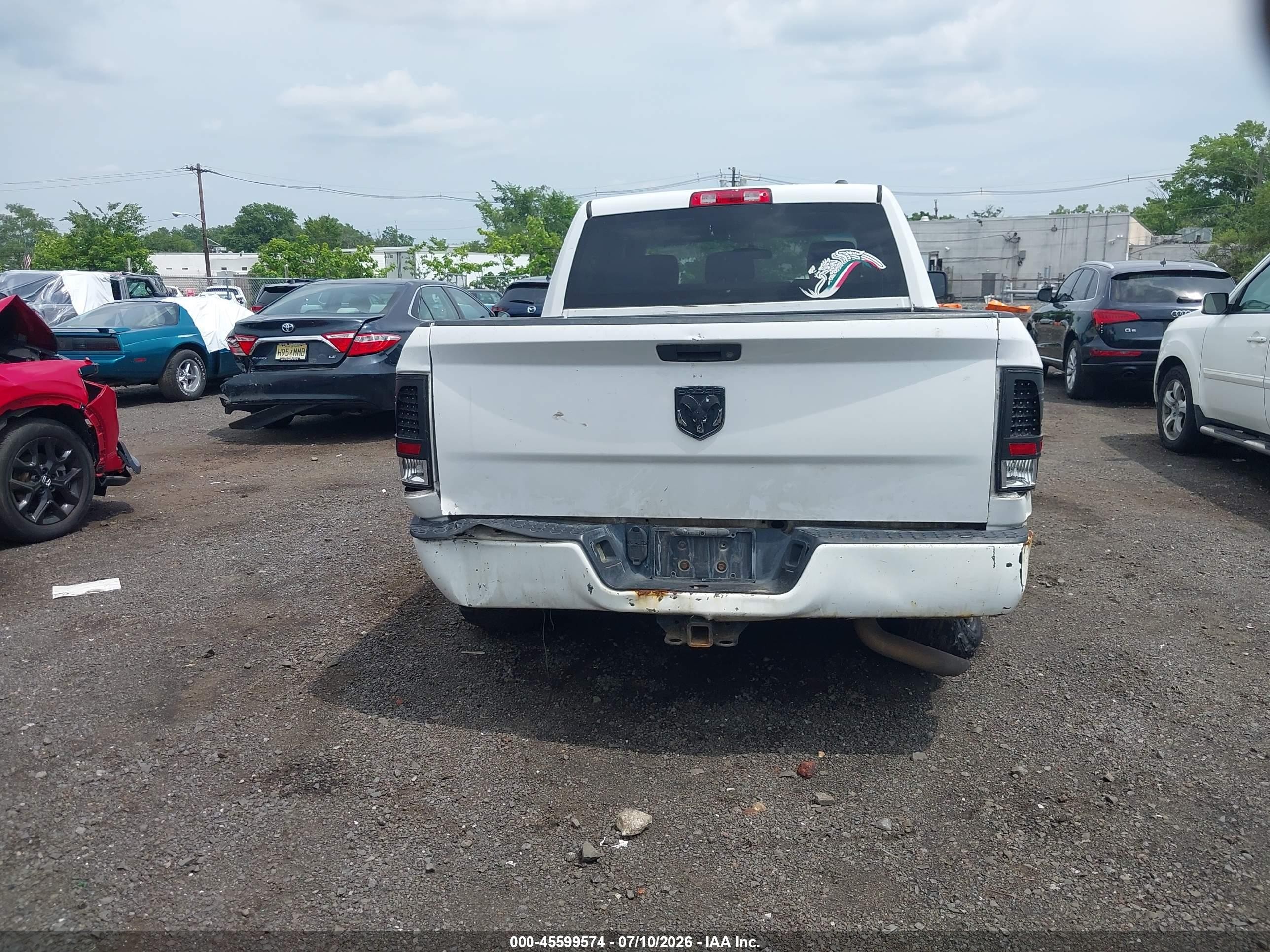 2010 Dodge Ram 1500 St White vin: 1D7RB1CP6AS156040