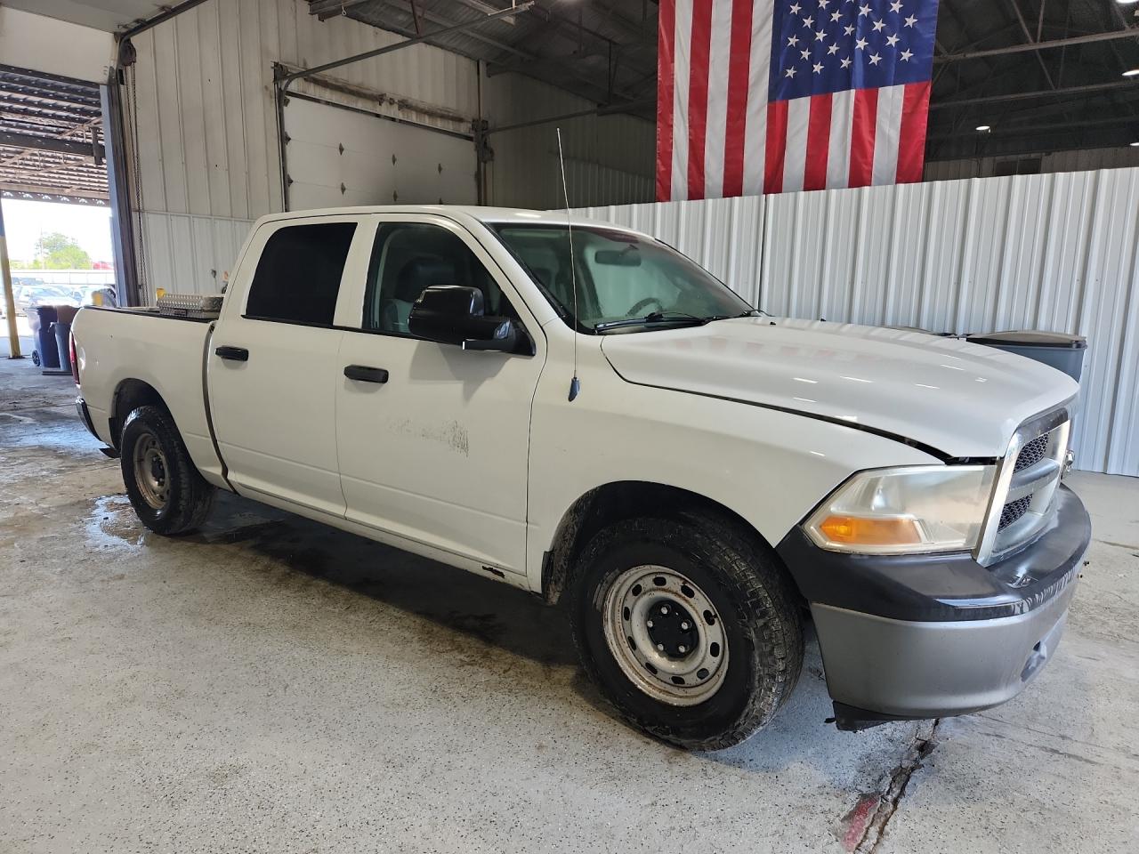 2011 Dodge Ram 1500 White vin: 1D7RB1CPXBS692703 Damage: Right Rocker Panel, Rust, 3 To 4 Inches