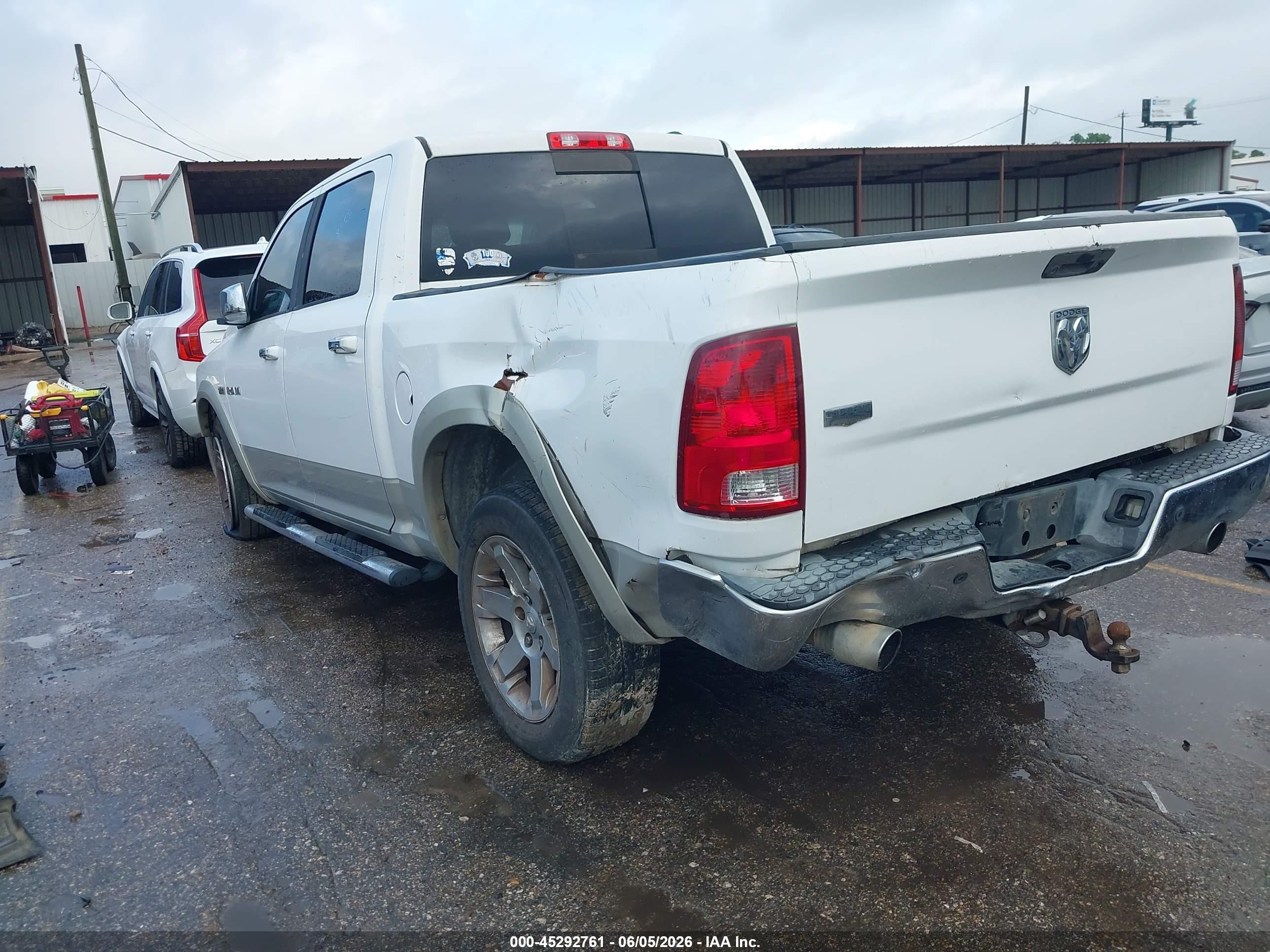 2010 Dodge Ram 1500 Laramie Белый vin: 1D7RB1CT0AS109468