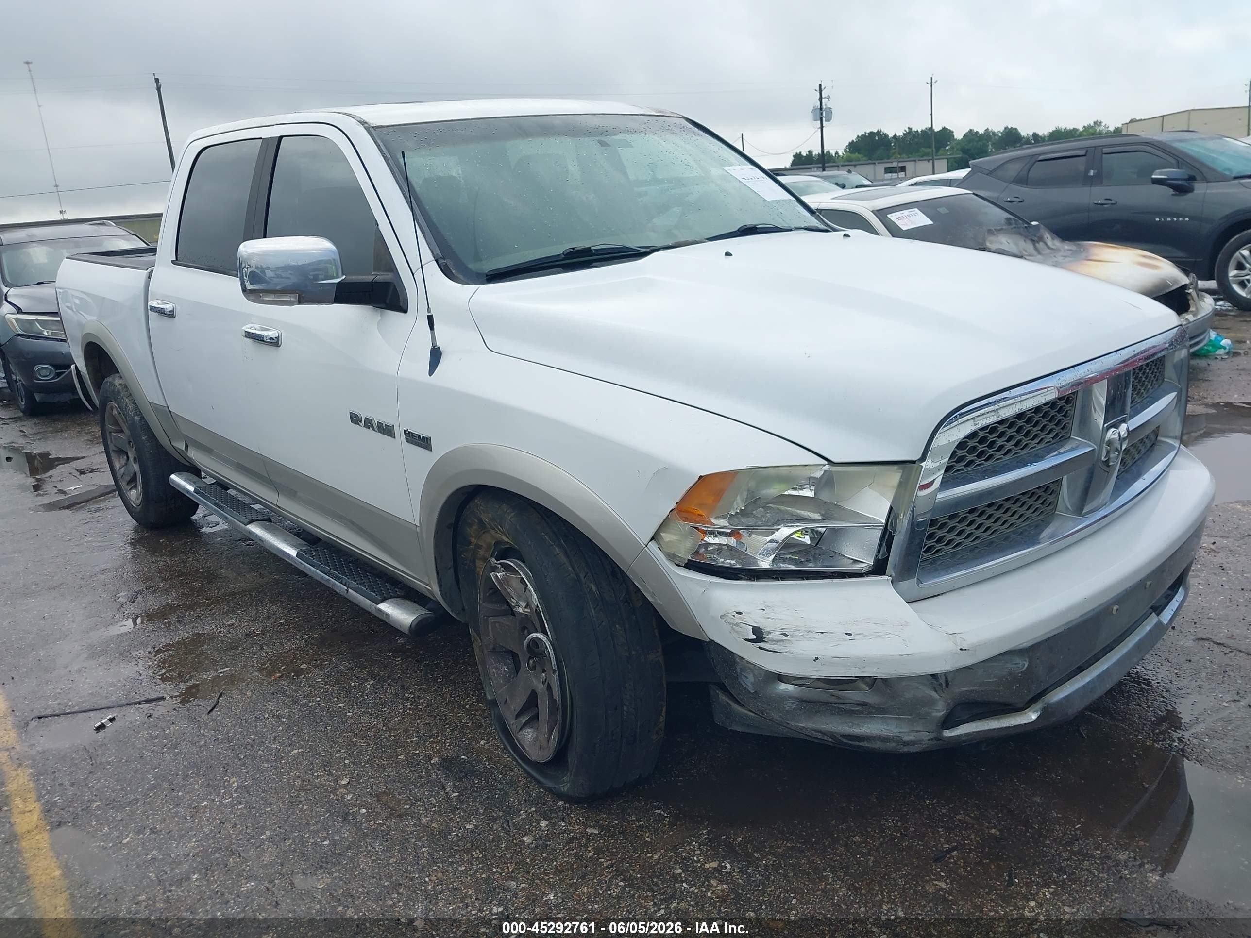 2010 Dodge Ram 1500 Laramie Белый vin: 1D7RB1CT0AS109468