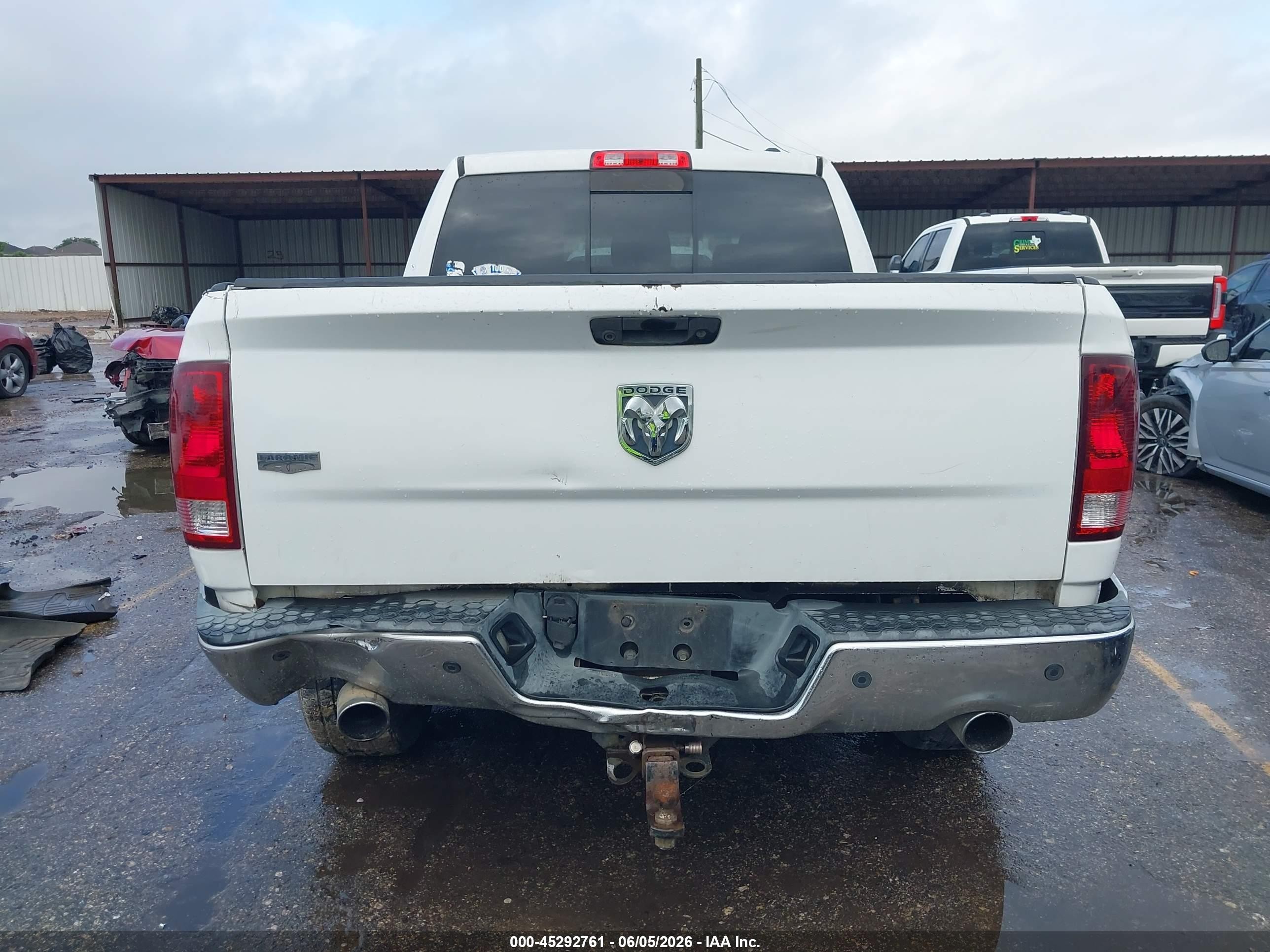 2010 Dodge Ram 1500 Laramie Белый vin: 1D7RB1CT0AS109468