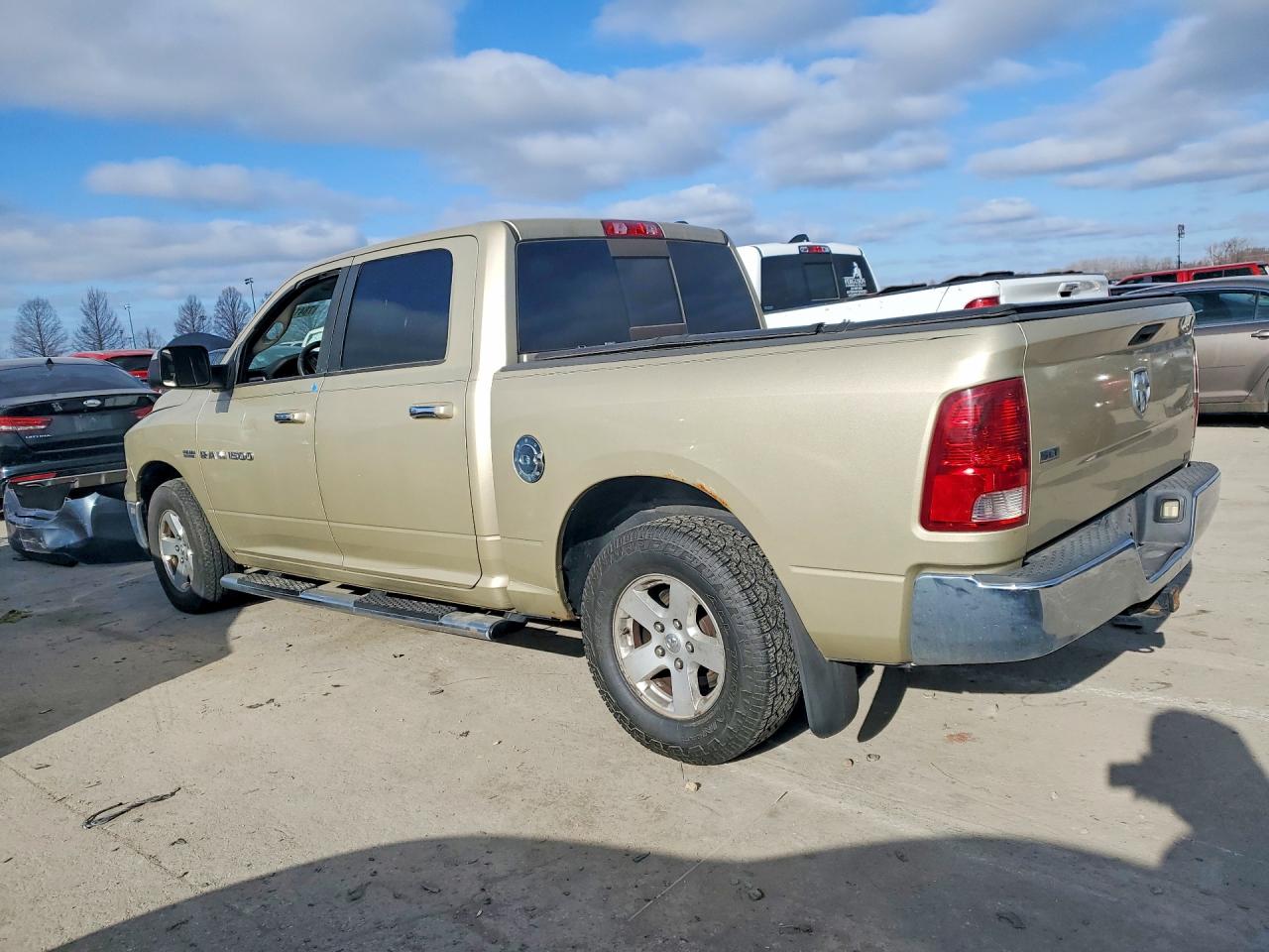 2011 Dodge Ram 1500 Gold vin: 1D7RB1CT0BS514960
