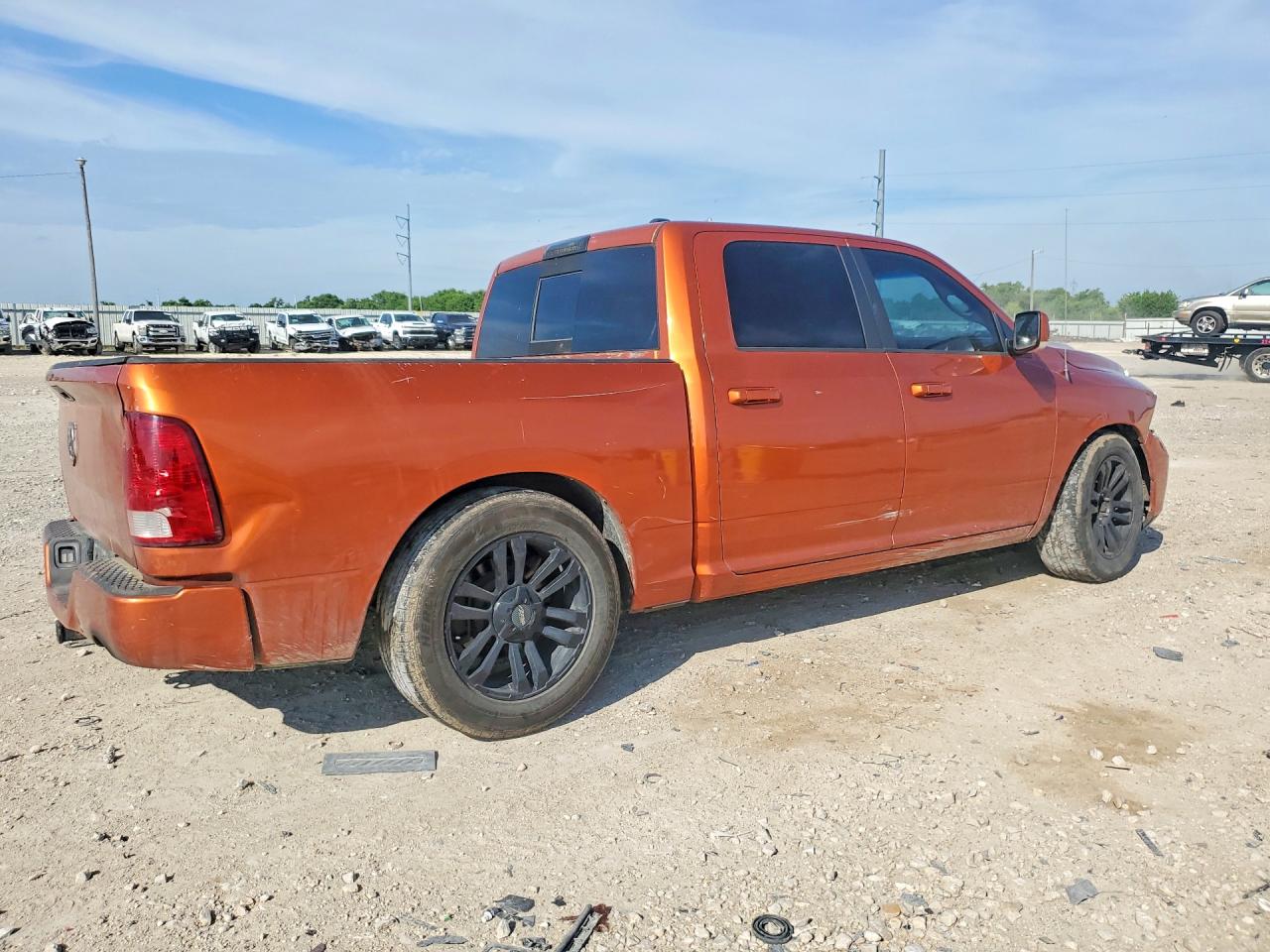 2010 Dodge Ram 1500 Orange vin: 1D7RB1CT1AS169372