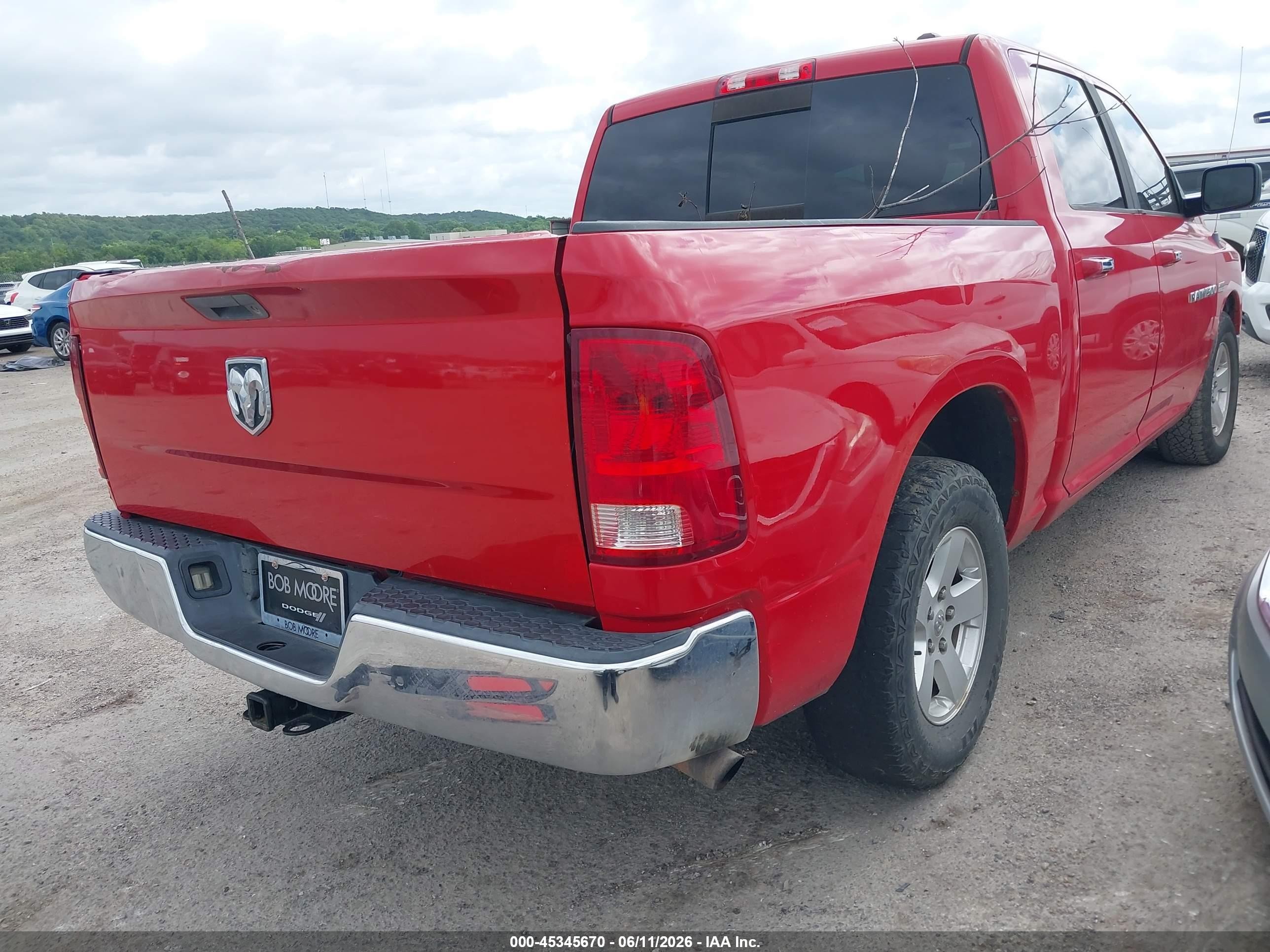 2011 Ram Ram 1500 Slt Red vin: 1D7RB1CT2BS582239
