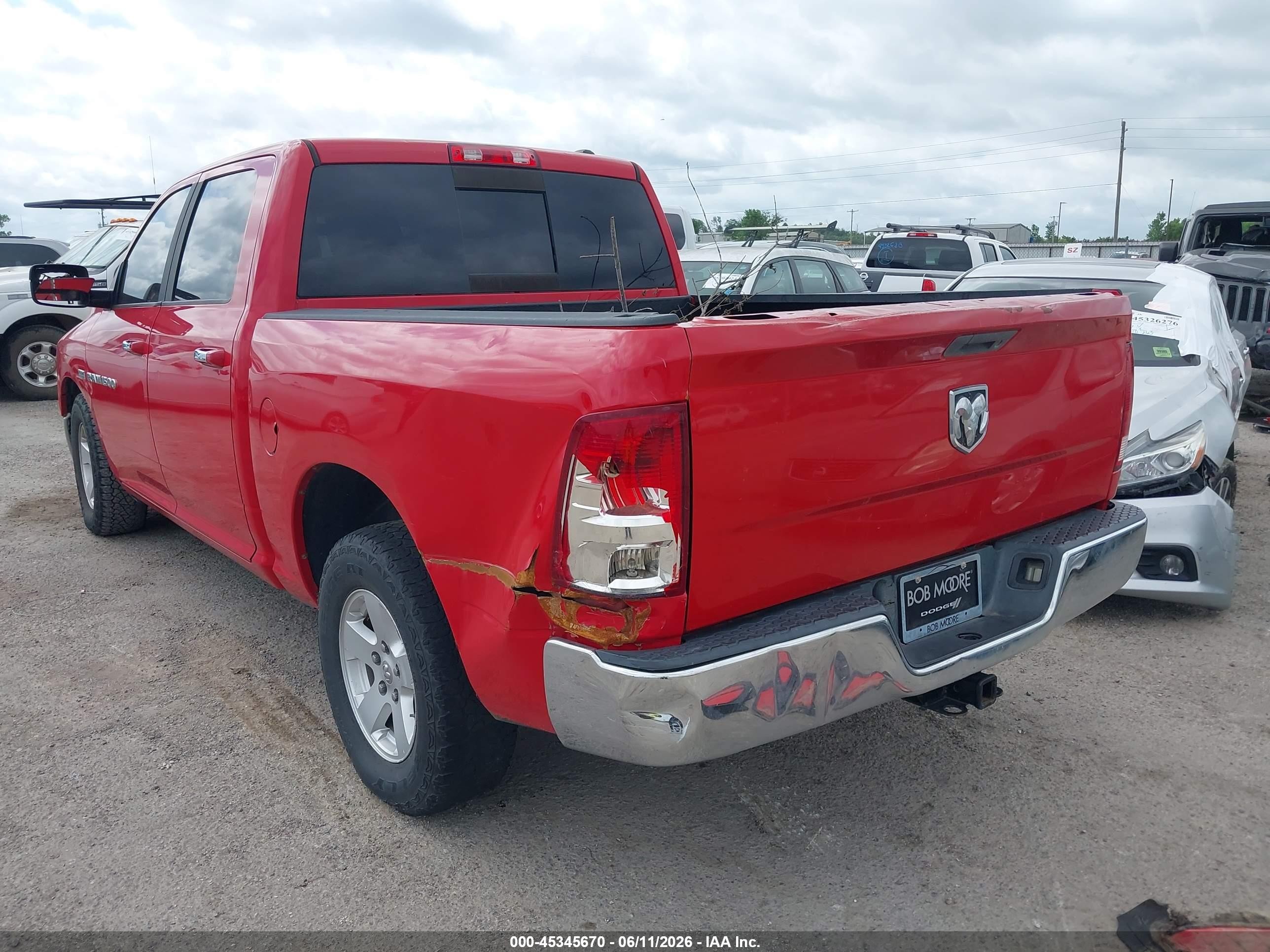 2011 Ram Ram 1500 Slt Red vin: 1D7RB1CT2BS582239