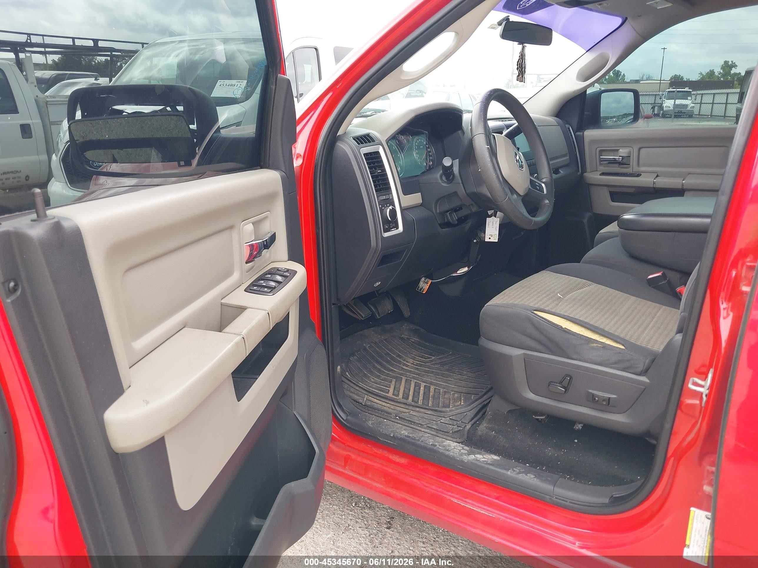 2011 Ram Ram 1500 Slt Red vin: 1D7RB1CT2BS582239