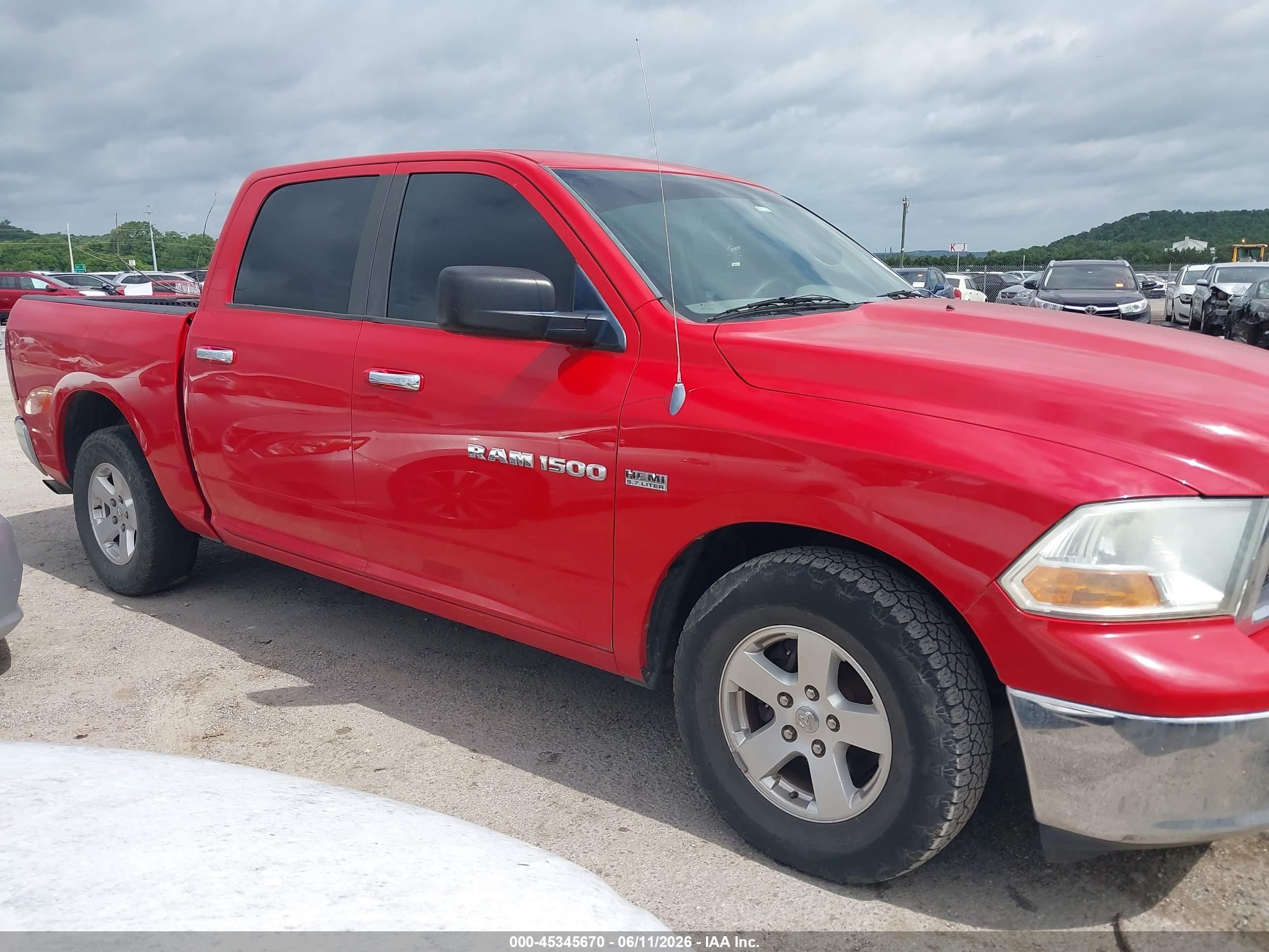 2011 Ram Ram 1500 Slt Red vin: 1D7RB1CT2BS582239