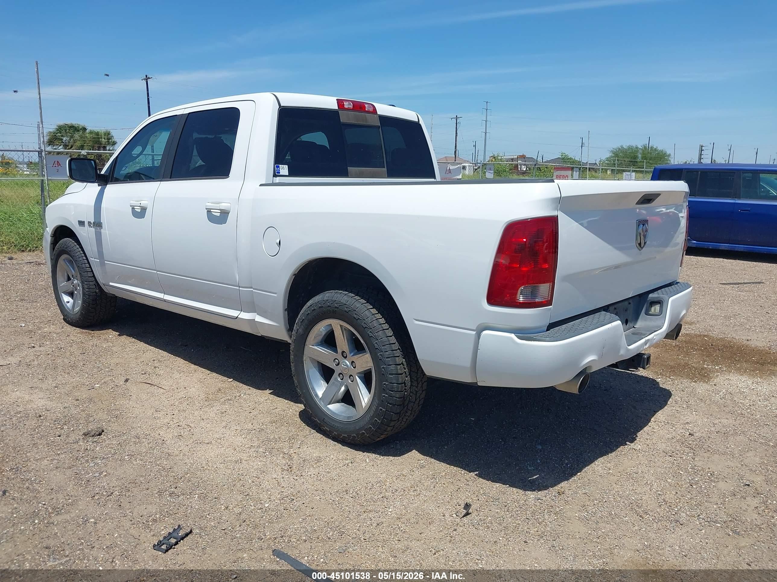 2010 Dodge Ram 1500 Slt/sport/trx White vin: 1D7RB1CT3AS176436