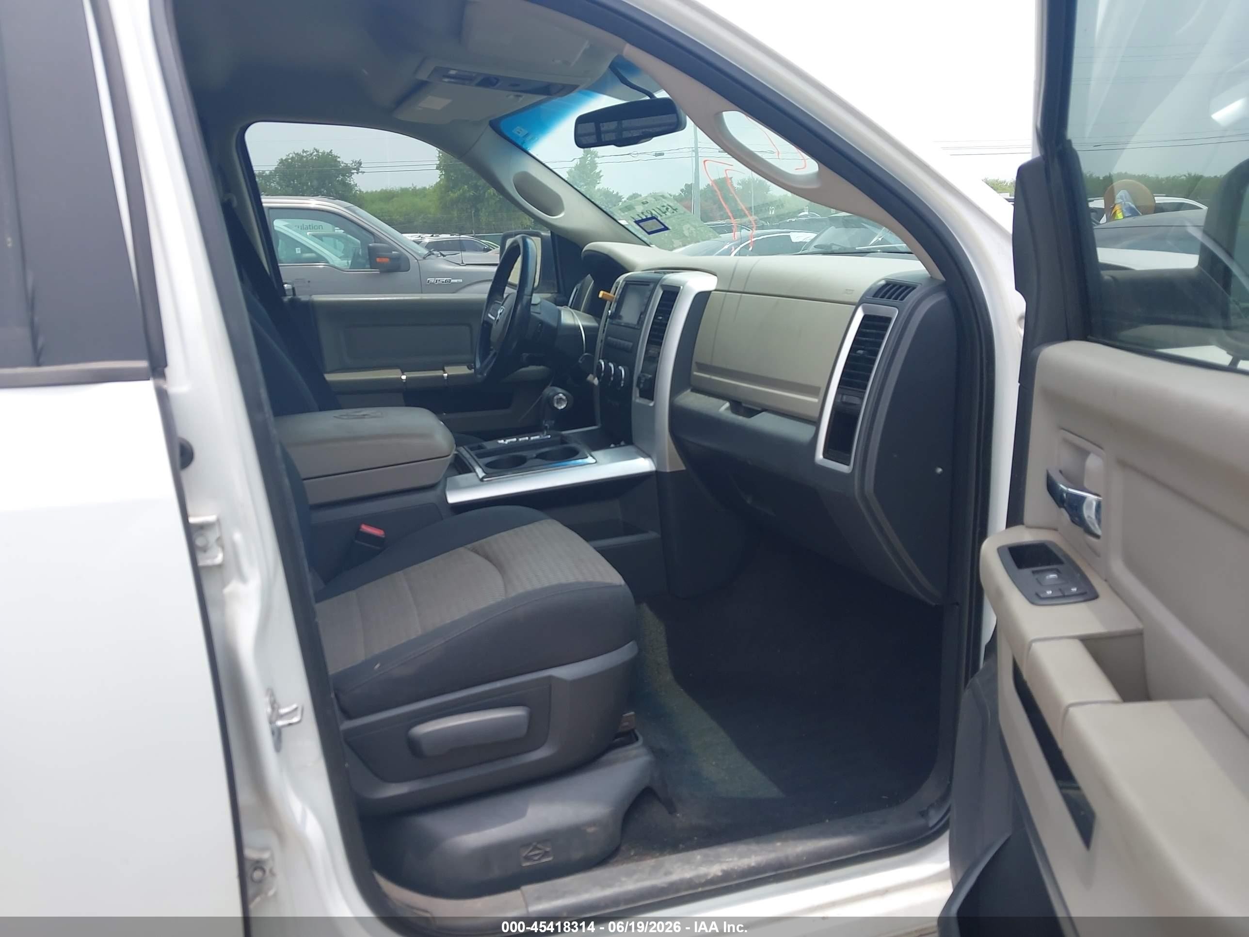 2011 Ram Ram 1500 Slt White vin: 1D7RB1CT3BS583318