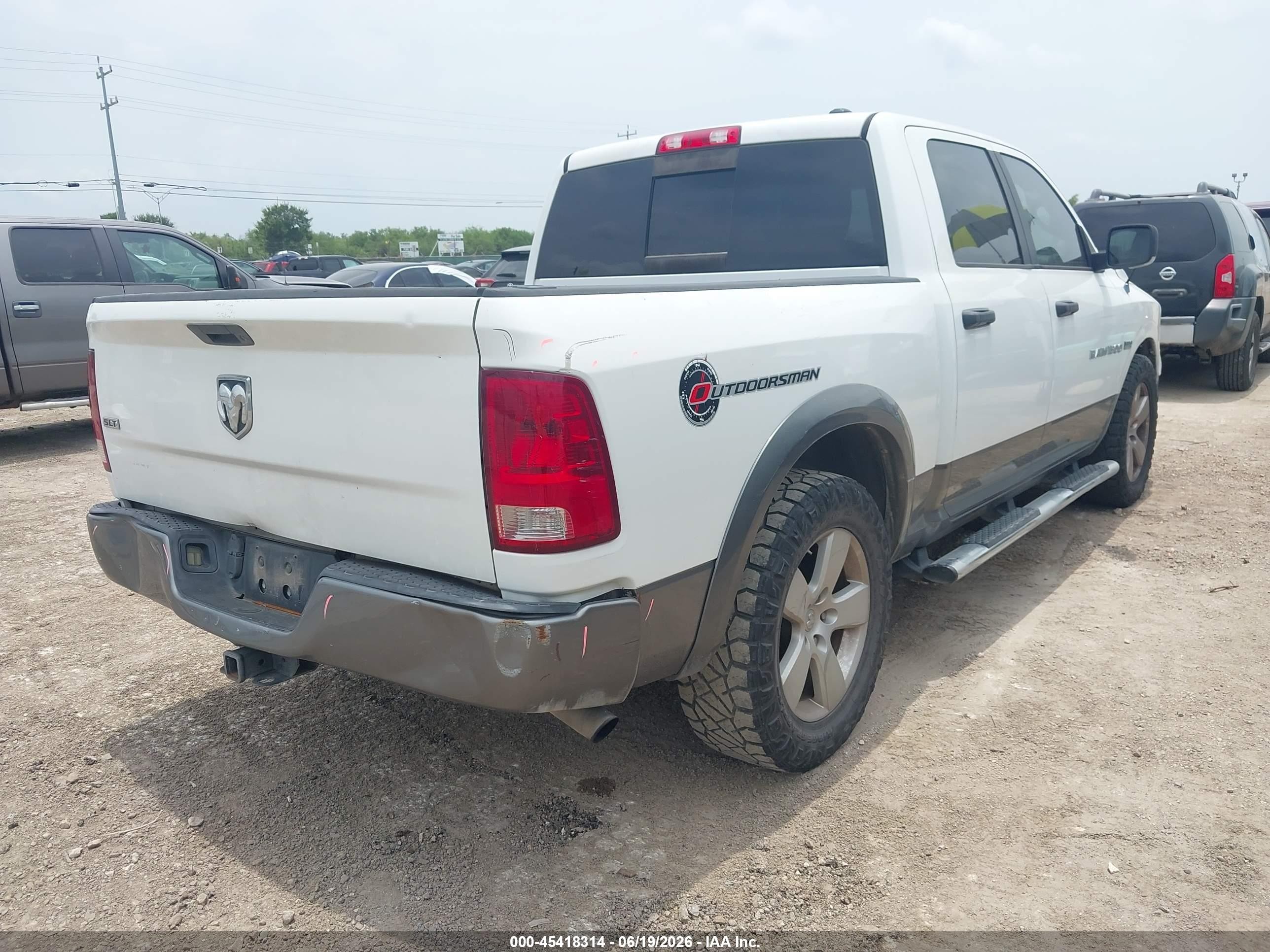 2011 Ram Ram 1500 Slt White vin: 1D7RB1CT3BS583318