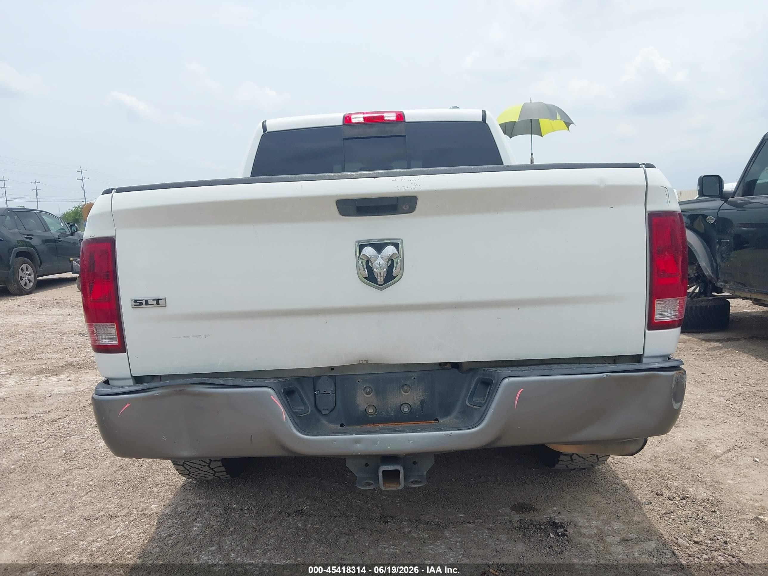 2011 Ram Ram 1500 Slt White vin: 1D7RB1CT3BS583318