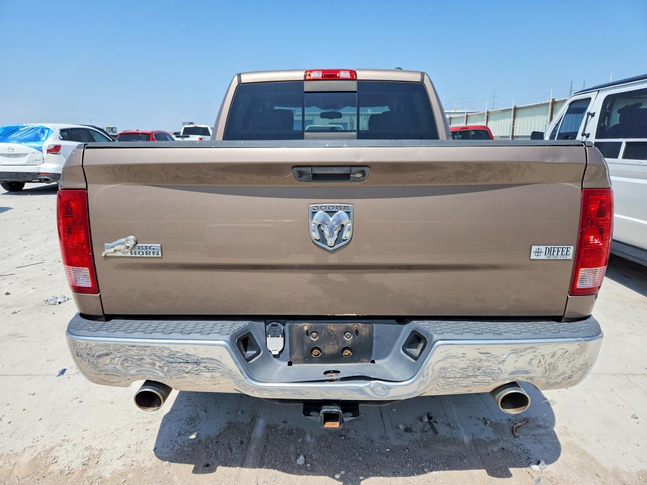 2010 Dodge Ram 1500 Gold vin: 1D7RB1CT4AS248552
