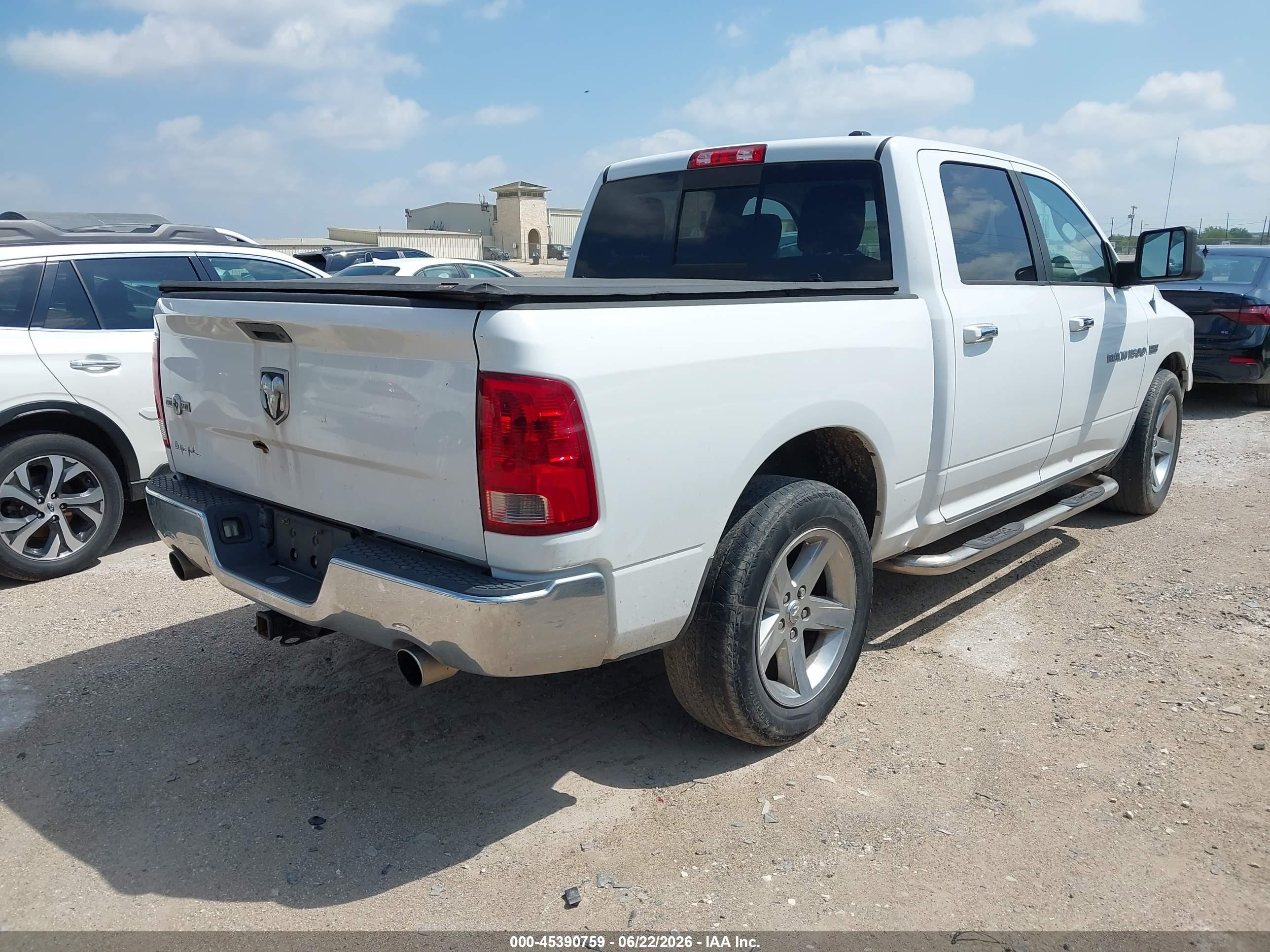 2011 Ram Ram 1500 Slt White vin: 1D7RB1CT4BS599382