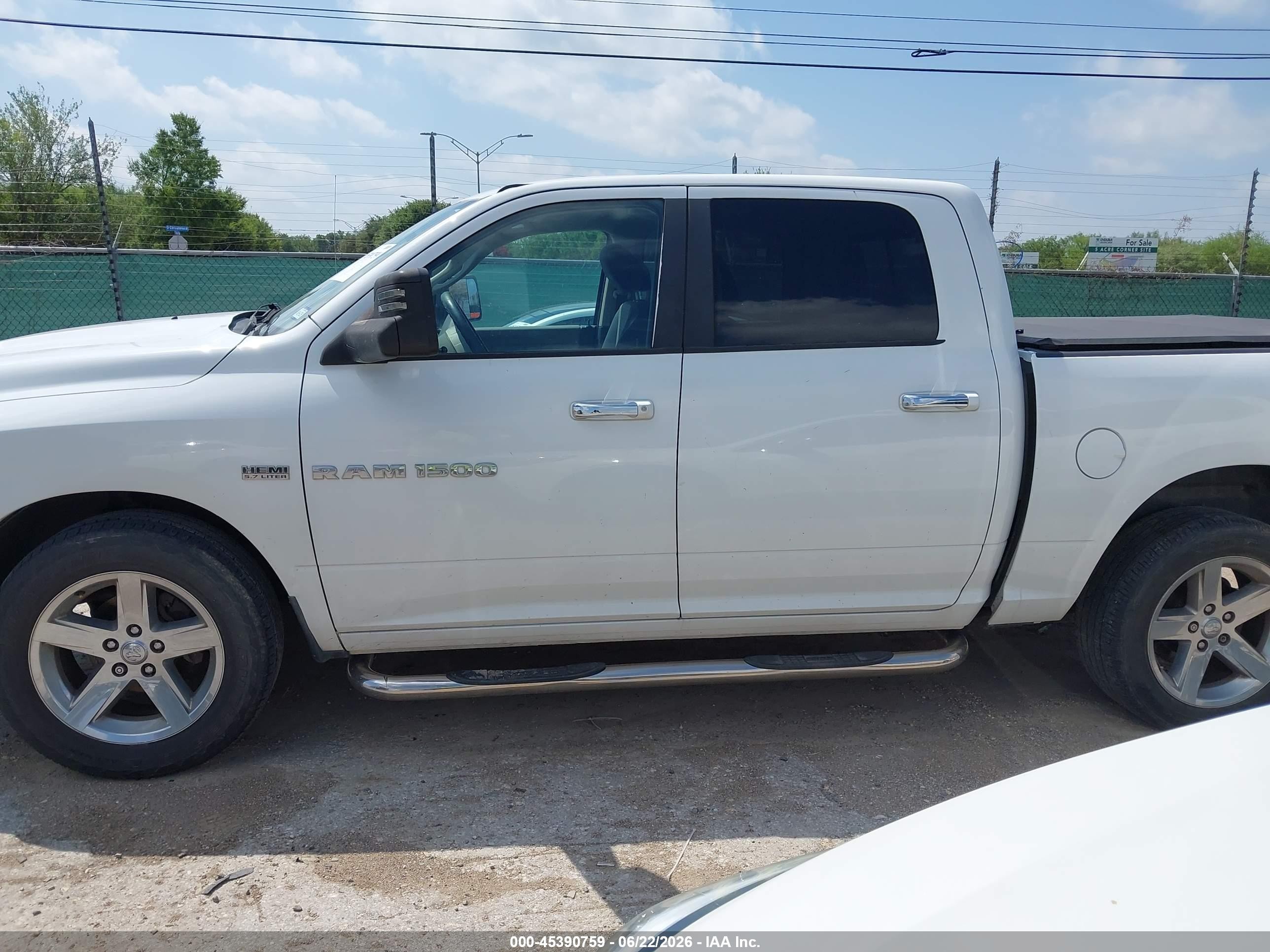2011 Ram Ram 1500 Slt White vin: 1D7RB1CT4BS599382