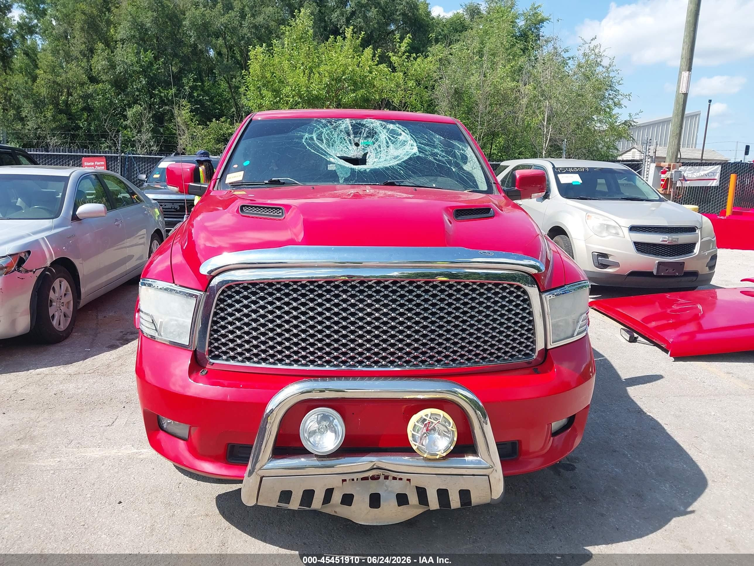 2011 Ram Ram 1500 Sport Красный vin: 1D7RB1CT4BS614866