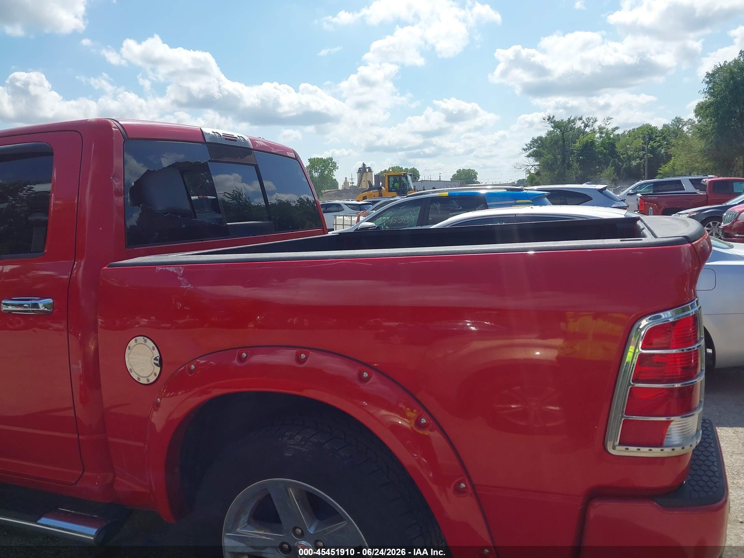 2011 Ram Ram 1500 Sport Красный vin: 1D7RB1CT4BS614866