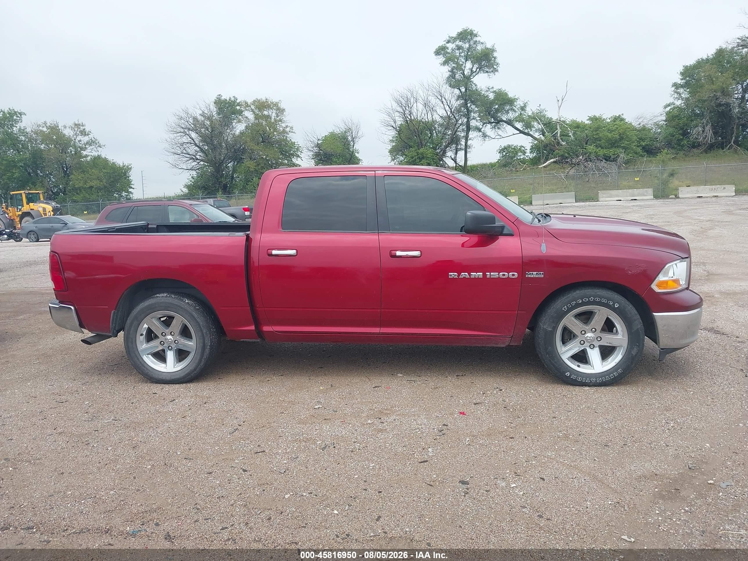 2011 Ram Ram 1500 Slt Красный vin: 1D7RB1CT4BS615337