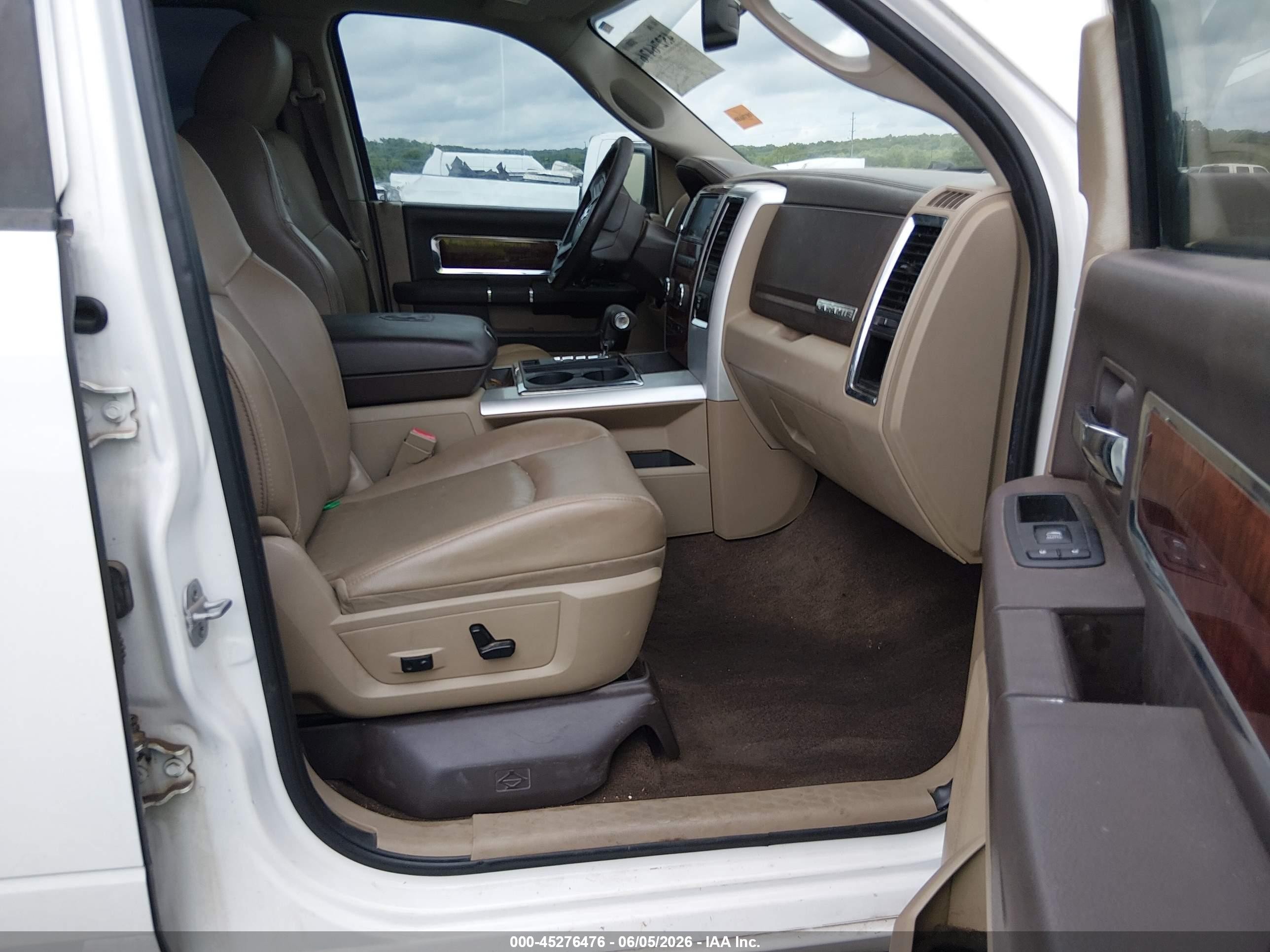 2011 Ram Ram 1500 Laramie White vin: 1D7RB1CT4BS628265