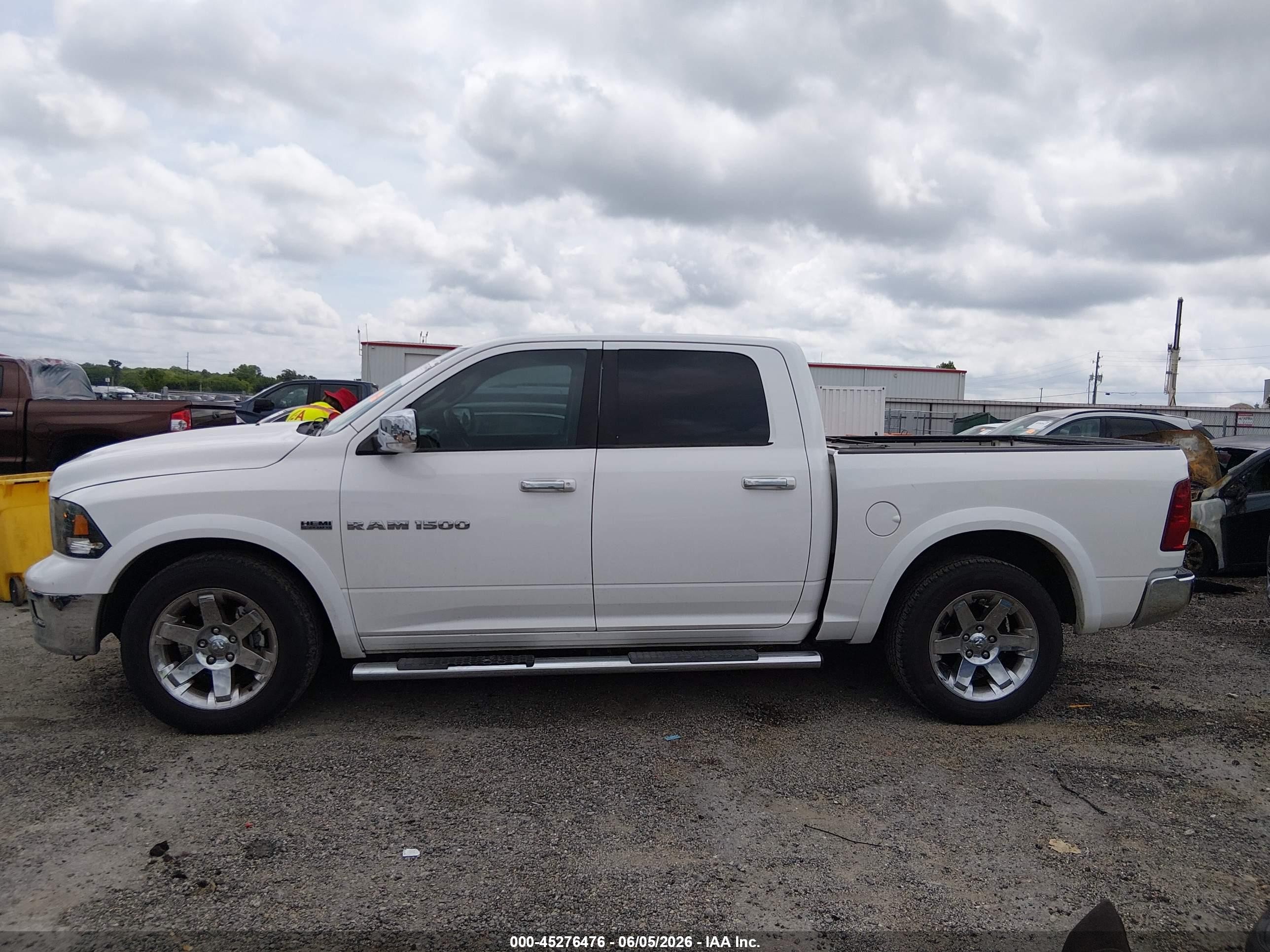 2011 Ram Ram 1500 Laramie White vin: 1D7RB1CT4BS628265