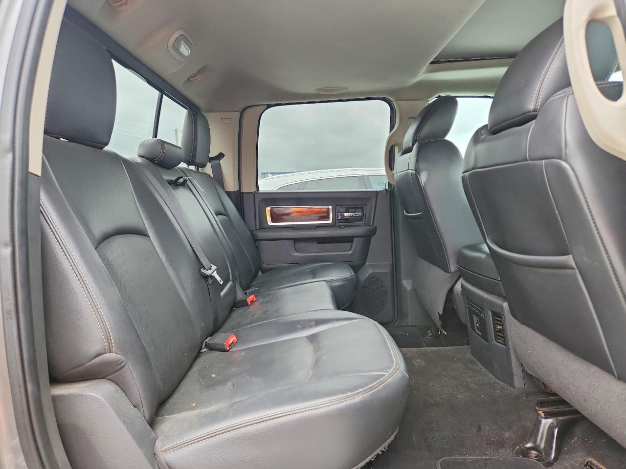 2011 Dodge Ram 1500 Gray vin: 1D7RB1CT4BS669530