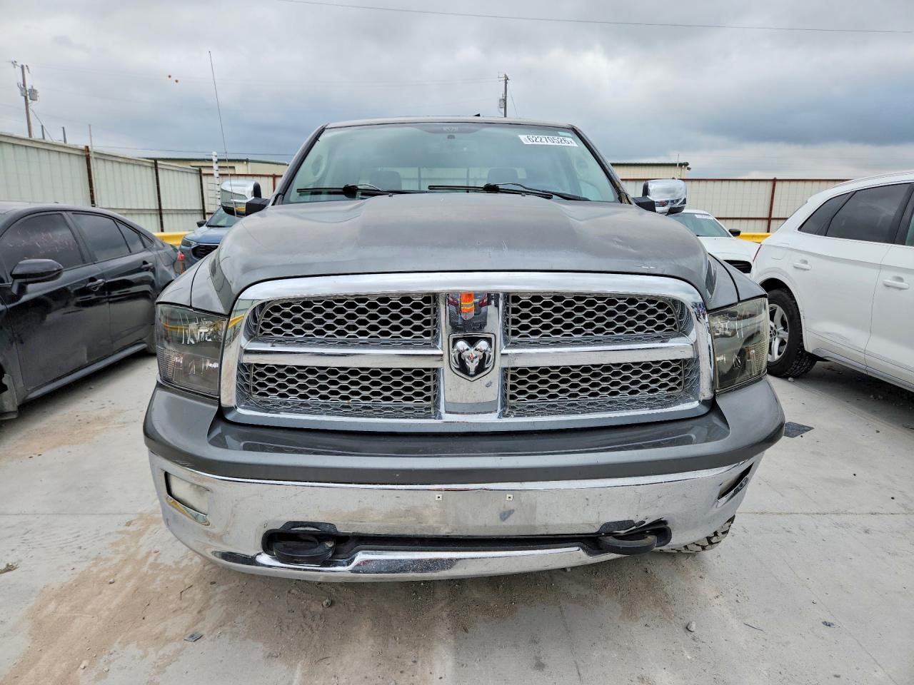 2011 Dodge Ram 1500 Gray vin: 1D7RB1CT4BS669530
