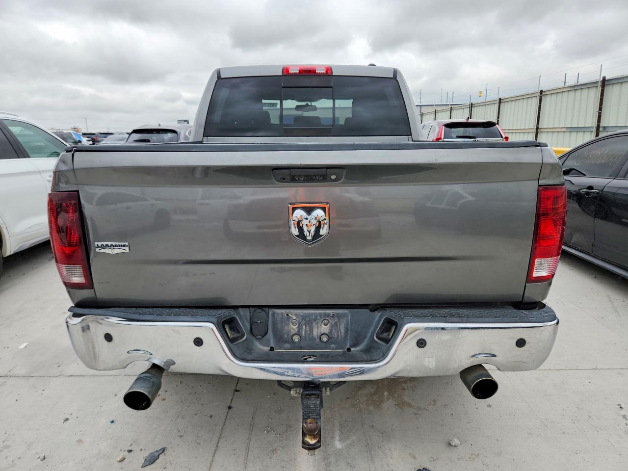 2011 Dodge Ram 1500 Gray vin: 1D7RB1CT4BS669530