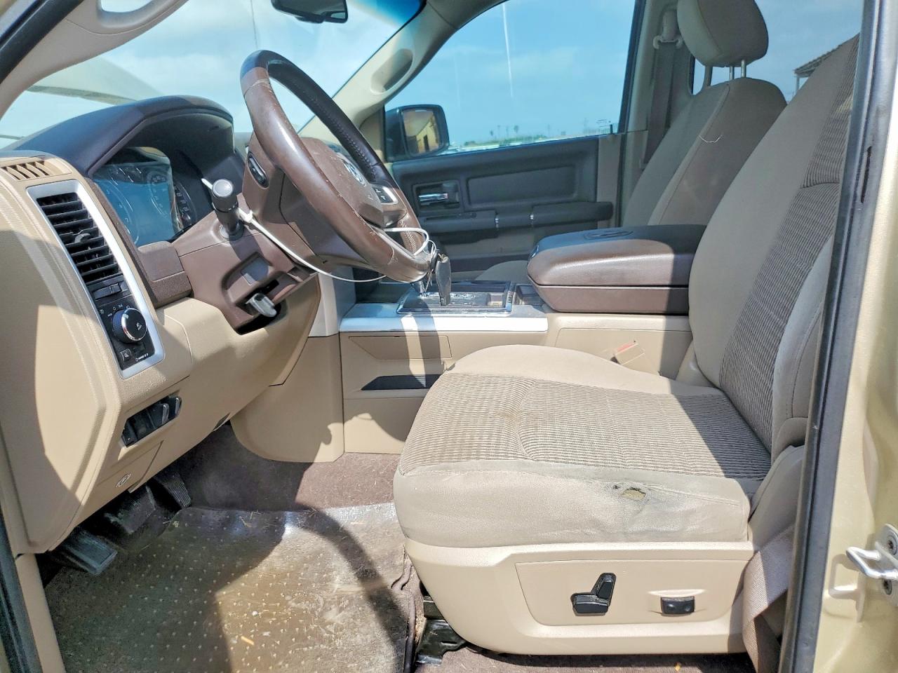 2011 Dodge Ram 1500 Gold vin: 1D7RB1CT5BS506398