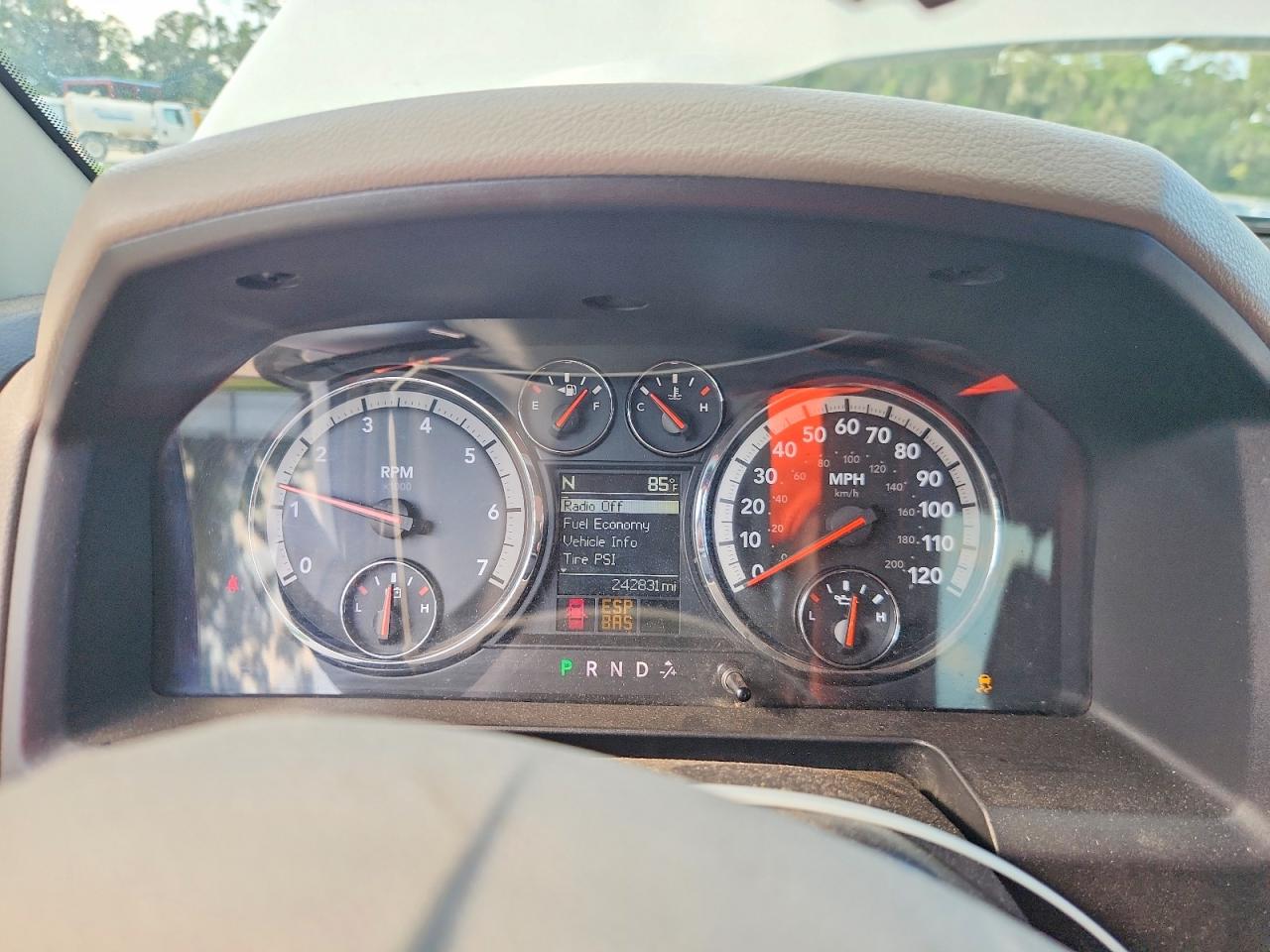 2010 Dodge Ram 1500 Белый vin: 1D7RB1CT6AS205993