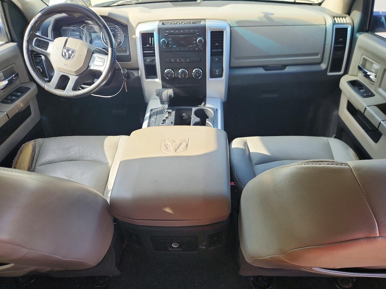 2010 Dodge Ram 1500 Белый vin: 1D7RB1CT6AS205993