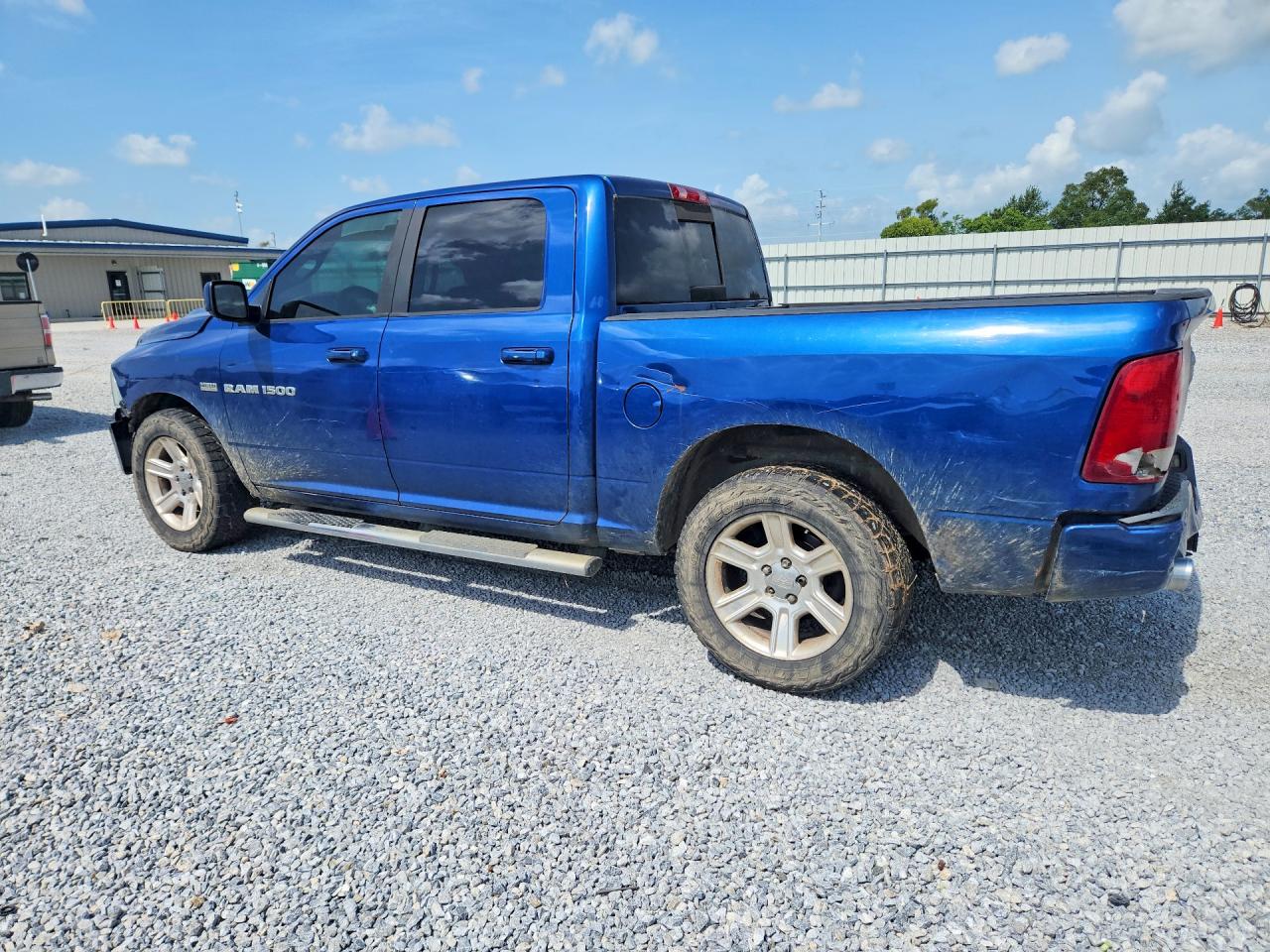 2011 Dodge Ram 1500 Синий vin: 1D7RB1CT6BS515580