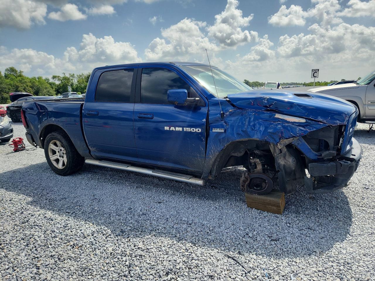 2011 Dodge Ram 1500 Синий vin: 1D7RB1CT6BS515580