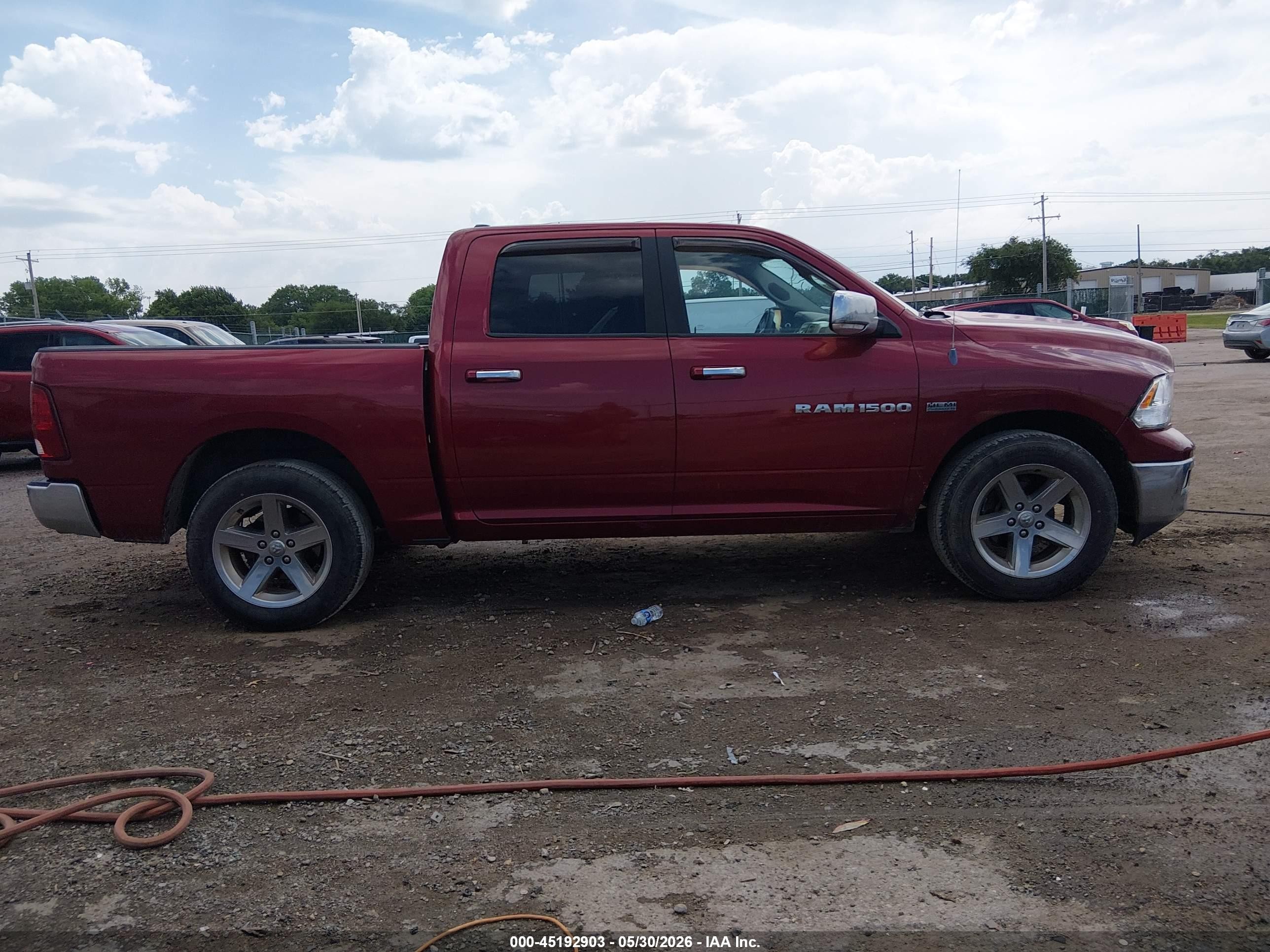 2011 Ram Ram 1500 Slt Красный vin: 1D7RB1CT6BS541676