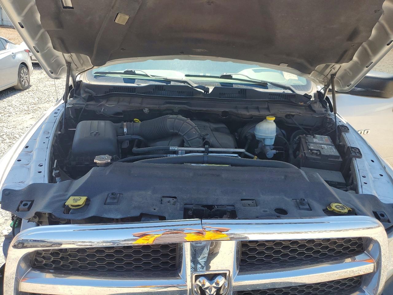 2011 Dodge Ram 1500 Серебряный vin: 1D7RB1CT6BS573964