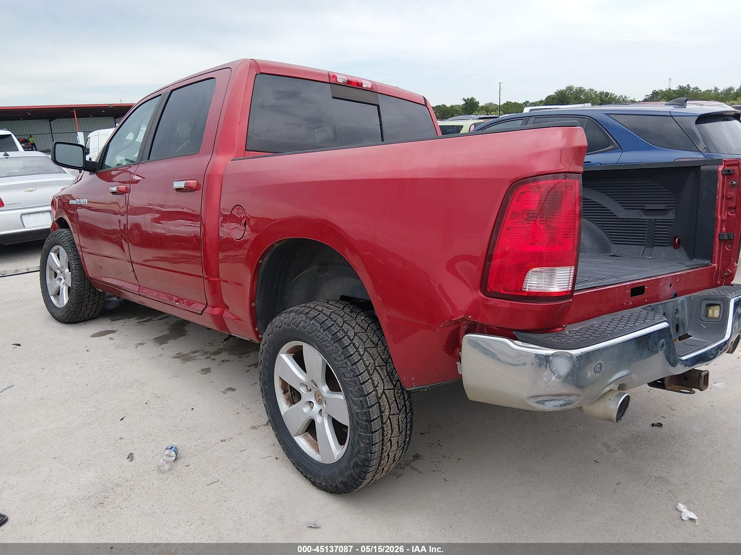 2010 Dodge Ram 1500 Slt/sport/trx Red vin: 1D7RB1CT7AS126218