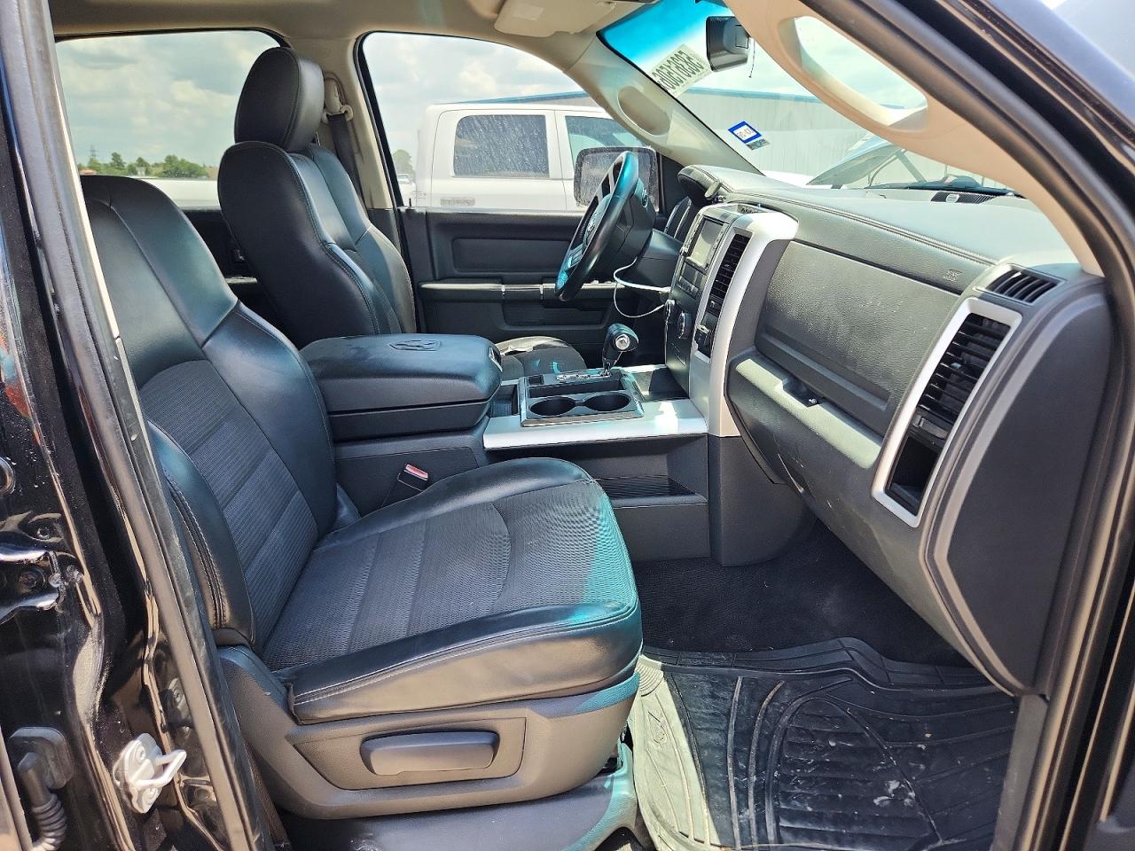 2010 Dodge Ram 1500 Черный vin: 1D7RB1CT7AS169196