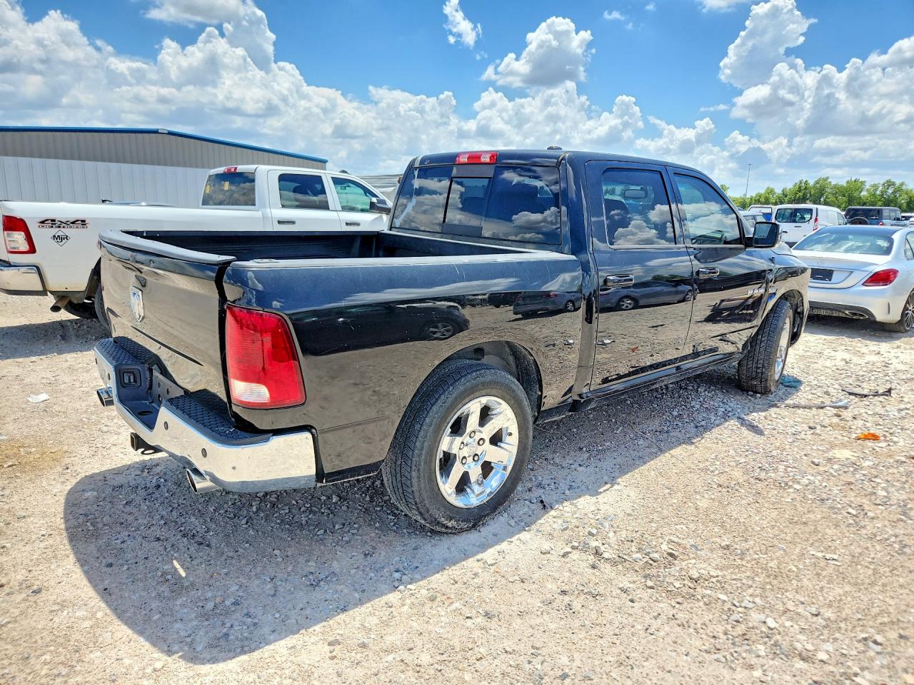 2010 Dodge Ram 1500 Черный vin: 1D7RB1CT7AS169196