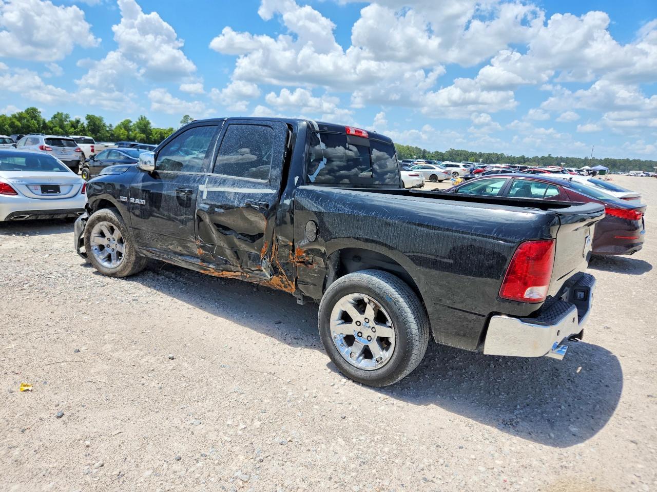 2010 Dodge Ram 1500 Черный vin: 1D7RB1CT7AS169196