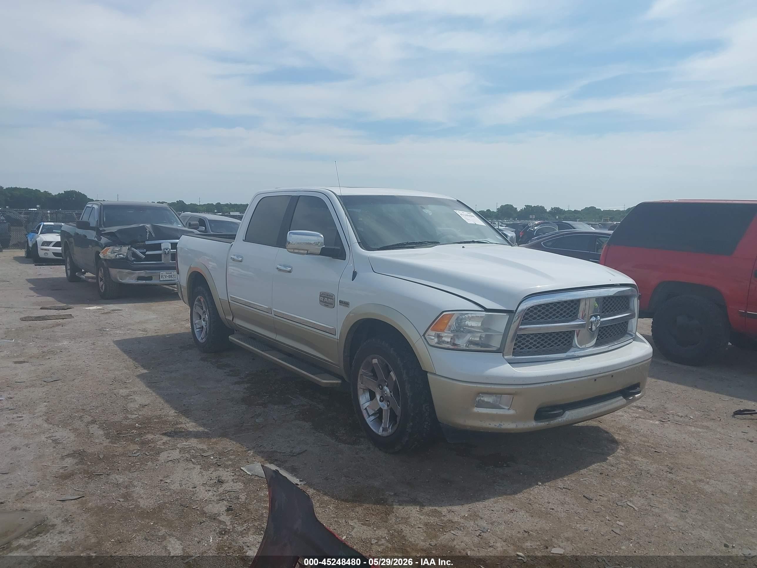 2011 Ram 1500 Laramie Longhorn Edition Белый vin: 1D7RB1CT7BS599411