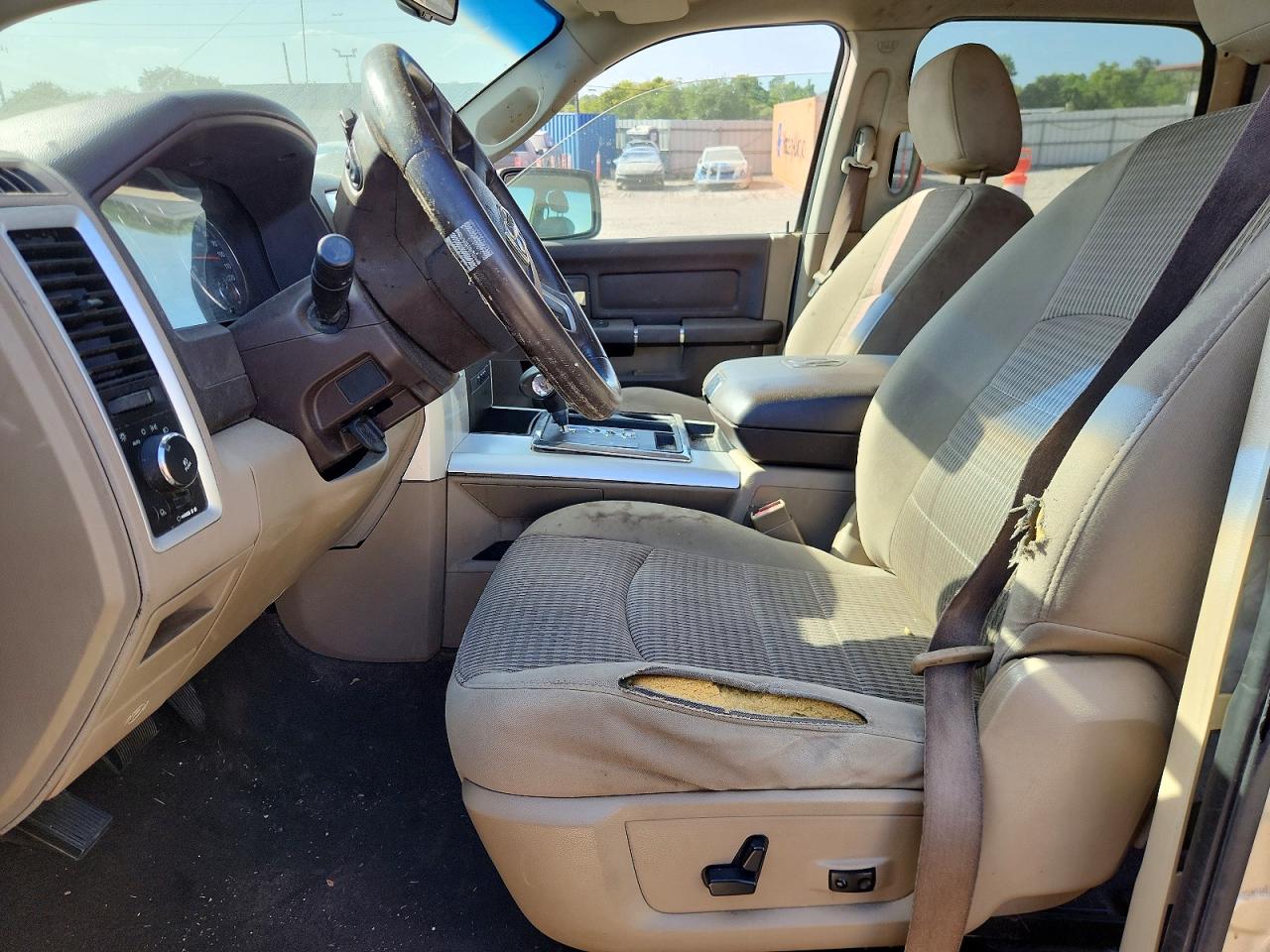 2011 Dodge Ram 1500 Tan vin: 1D7RB1CT8BS515614
