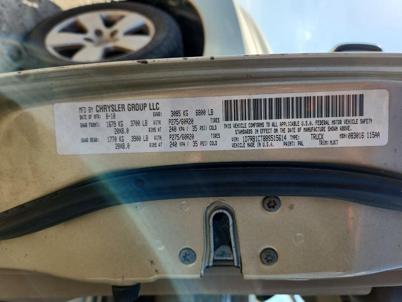 2011 Dodge Ram 1500 Tan vin: 1D7RB1CT8BS515614