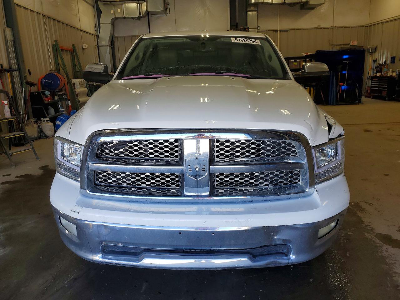 2011 Dodge Ram 1500 White vin: 1D7RB1CT8BS530422