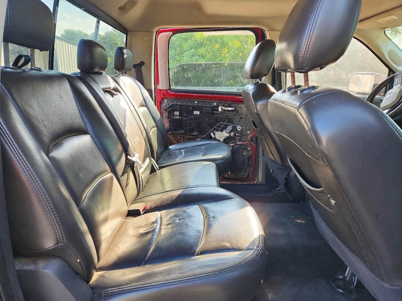 2010 Dodge Ram 1500 Red vin: 1D7RB1CT9AS178434