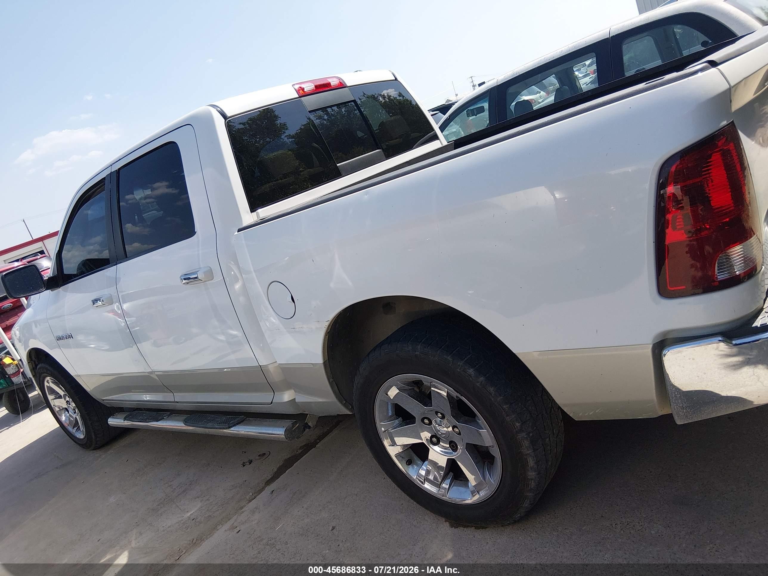2010 Dodge Ram 1500 Laramie White vin: 1D7RB1CTXAS238561