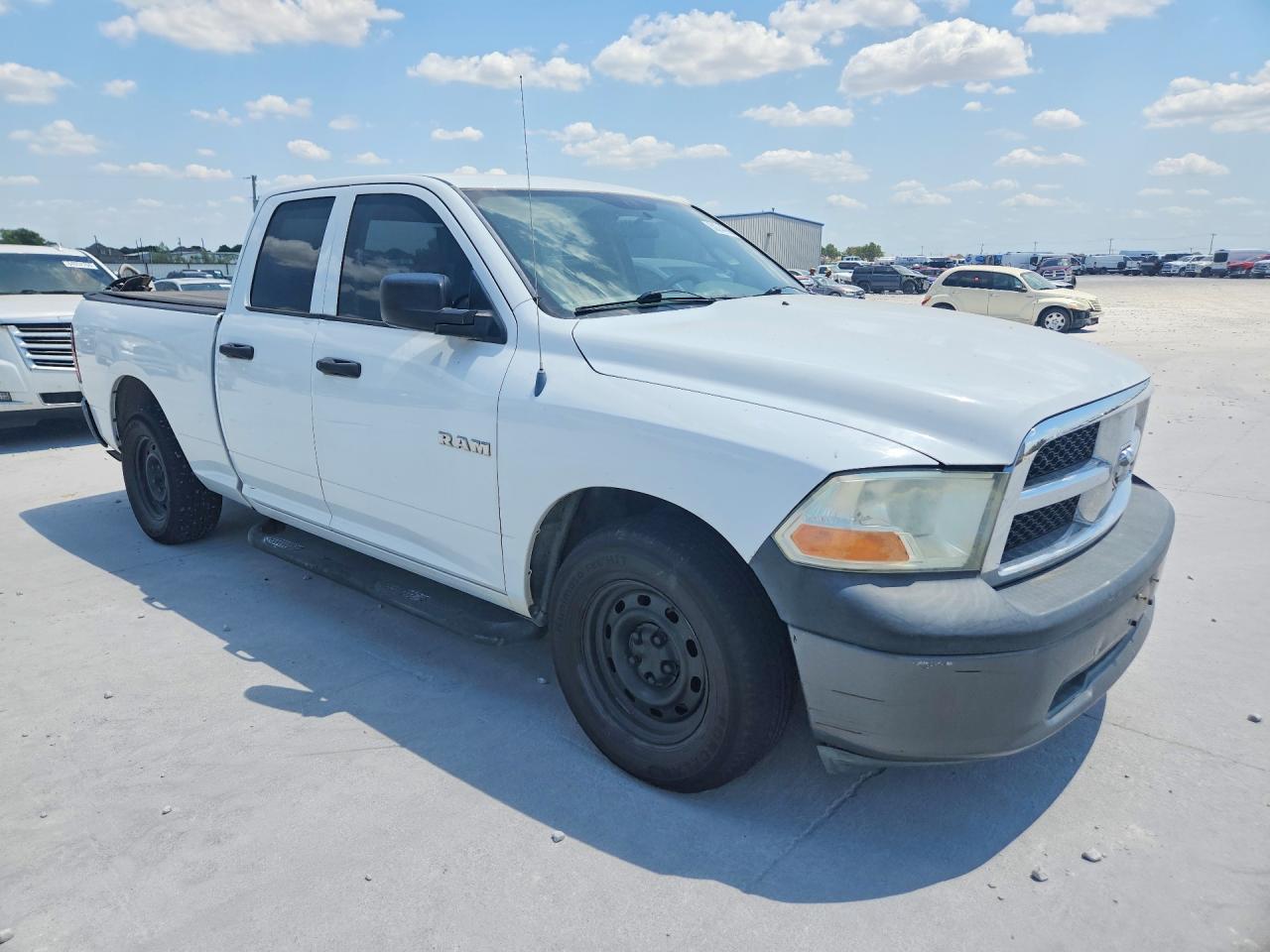 2010 Dodge Ram 1500 White vin: 1D7RB1GK1AS122067