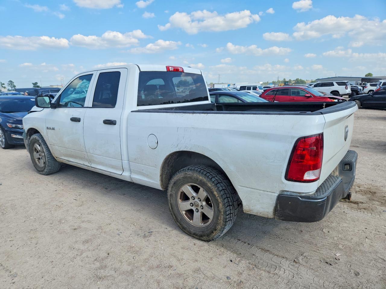 2010 Dodge Ram 1500 White vin: 1D7RB1GK4AS121849