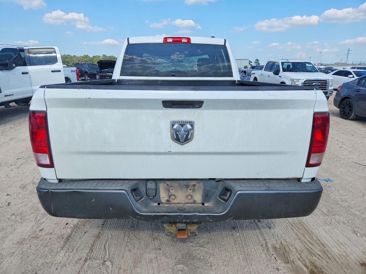 2010 Dodge Ram 1500 White vin: 1D7RB1GK4AS121849