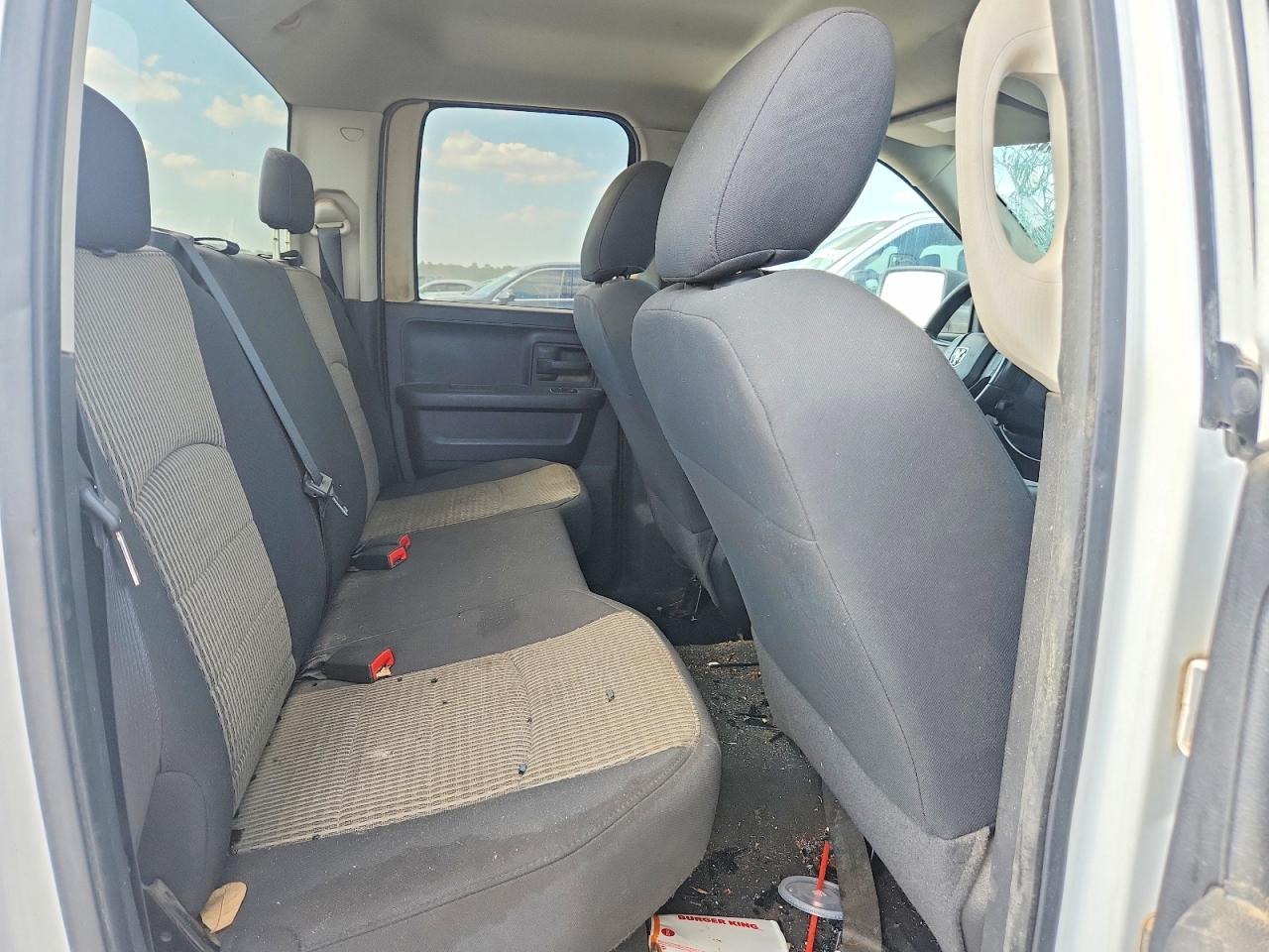 2010 Dodge Ram 1500 White vin: 1D7RB1GK4AS121849