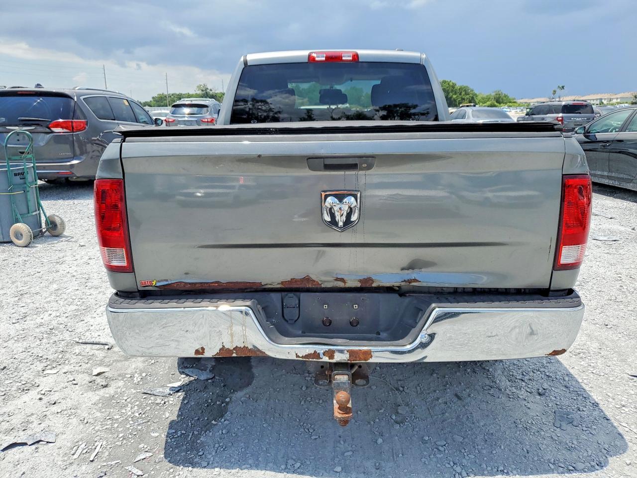 2011 Dodge Ram 1500 Серый vin: 1D7RB1GK8BS663781