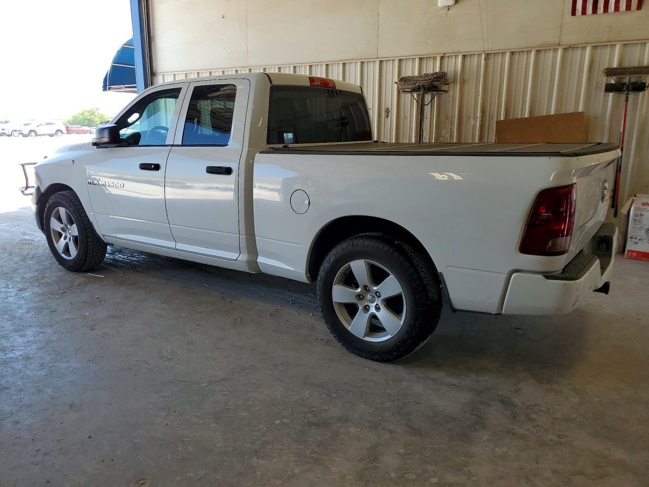 2011 Dodge Ram 1500 White vin: 1D7RB1GKXBS635982